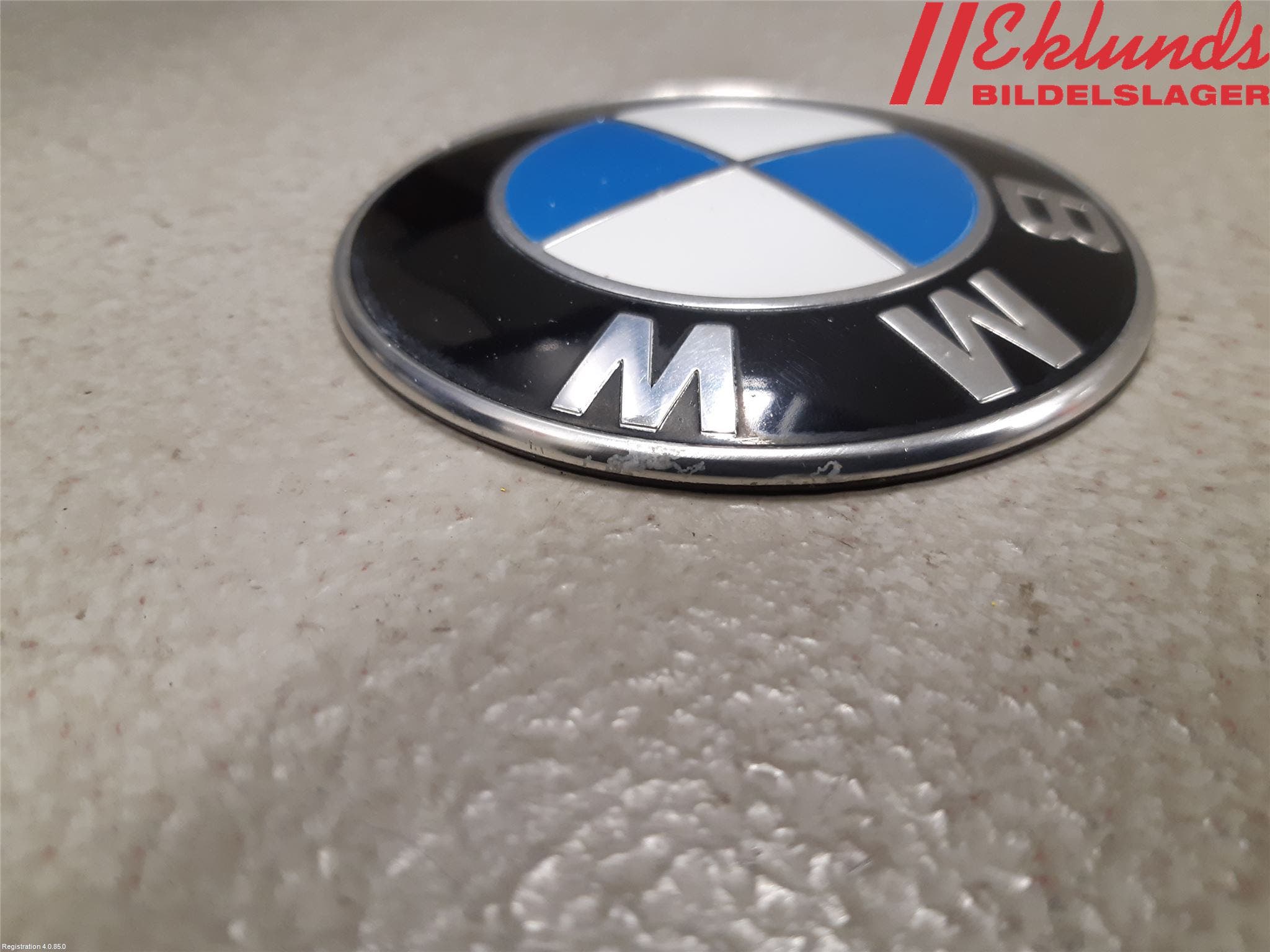 BMW 5 F10/F11/F18 09-17 Emblem