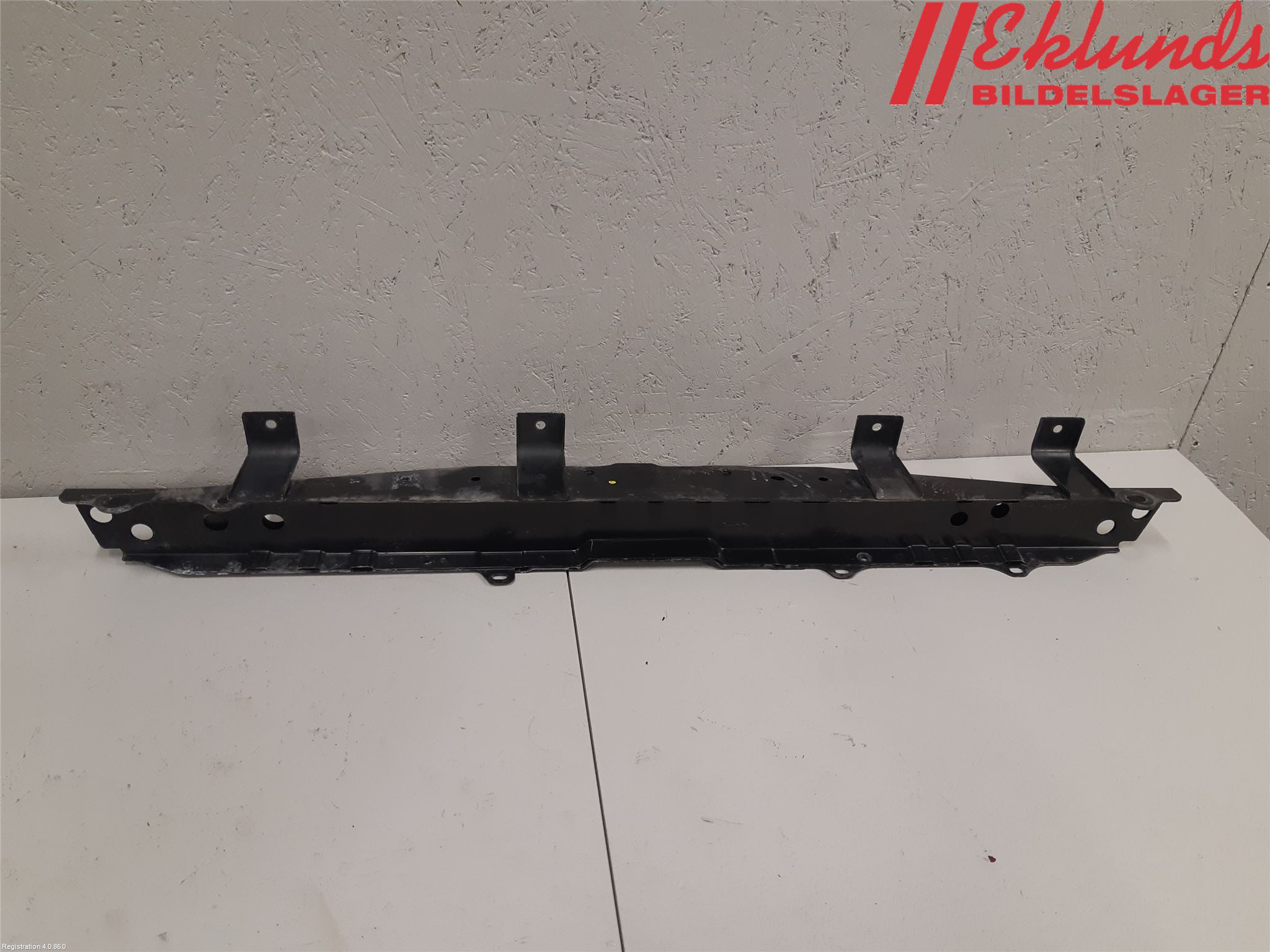 Nissan X-TRAIL 14-21 Frontplåt