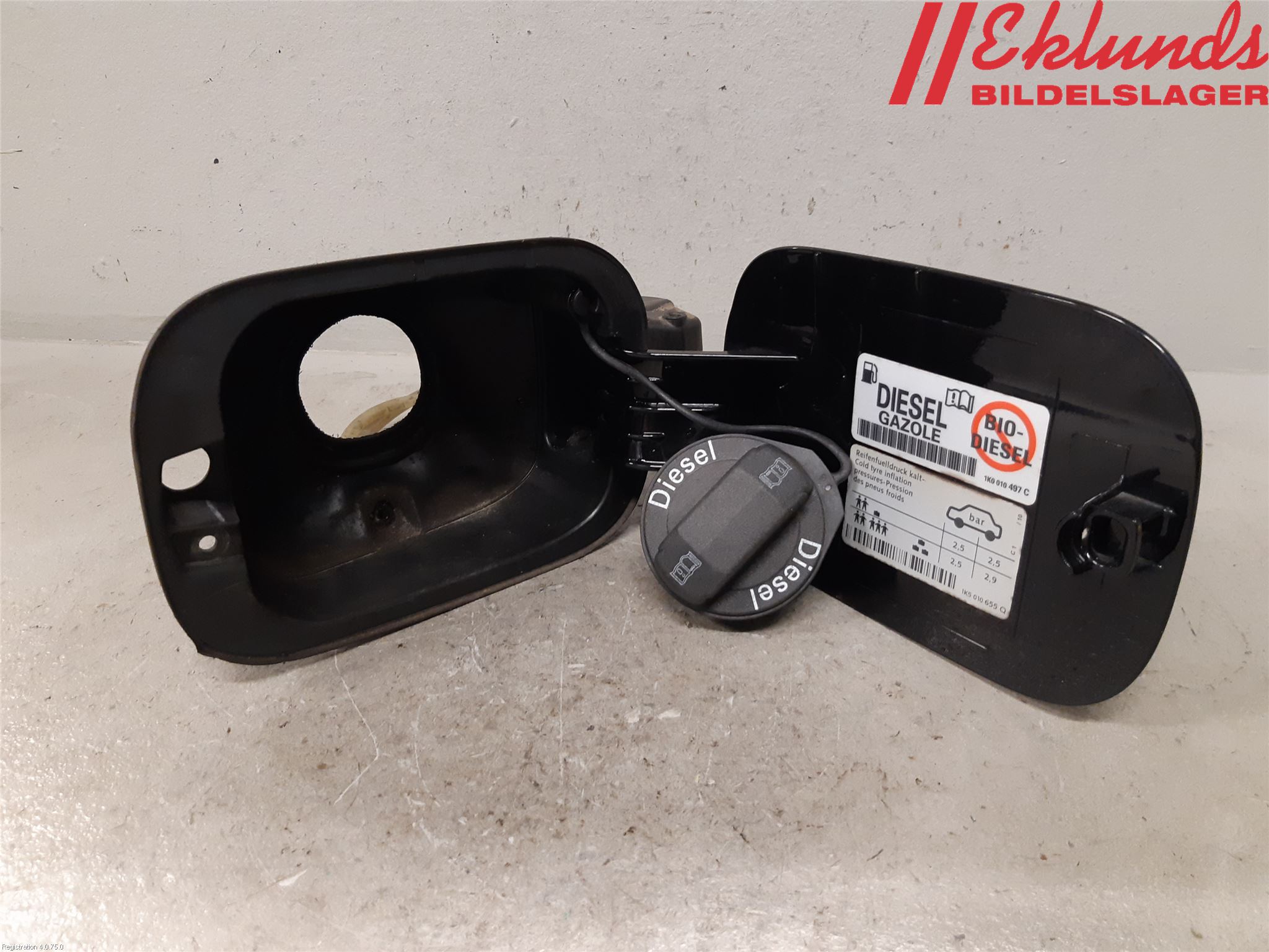 Volkswagen VW GOLF VI 09-13 Tanklucka