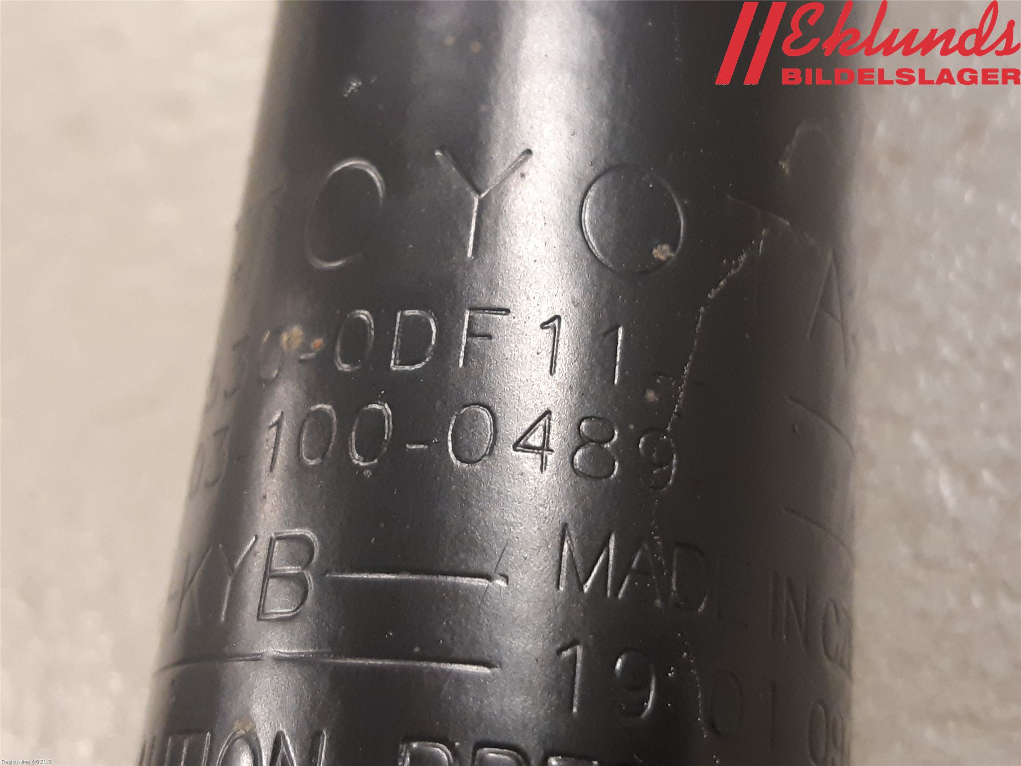 Toyota YARIS XP130 15-20 Stötdämpare Bak