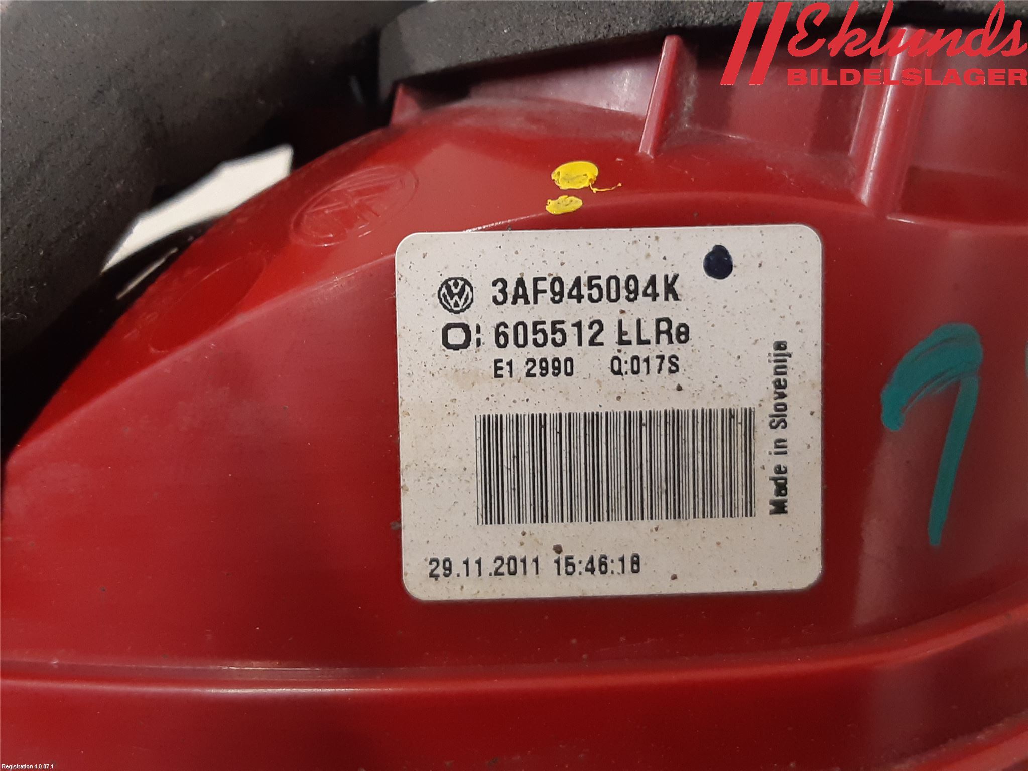 Volkswagen VW PASSAT 11-14 Bakljus Lucka Hö