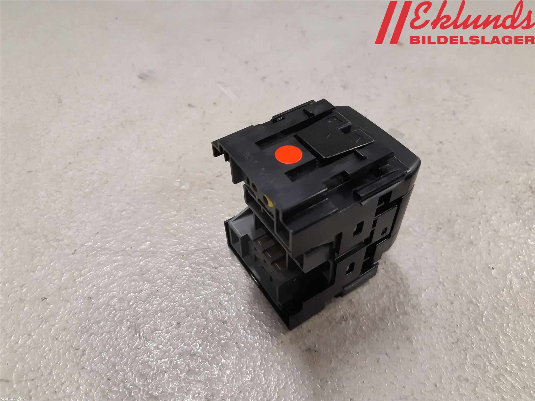 Toyota RAV4 19- Strömställare Spegel