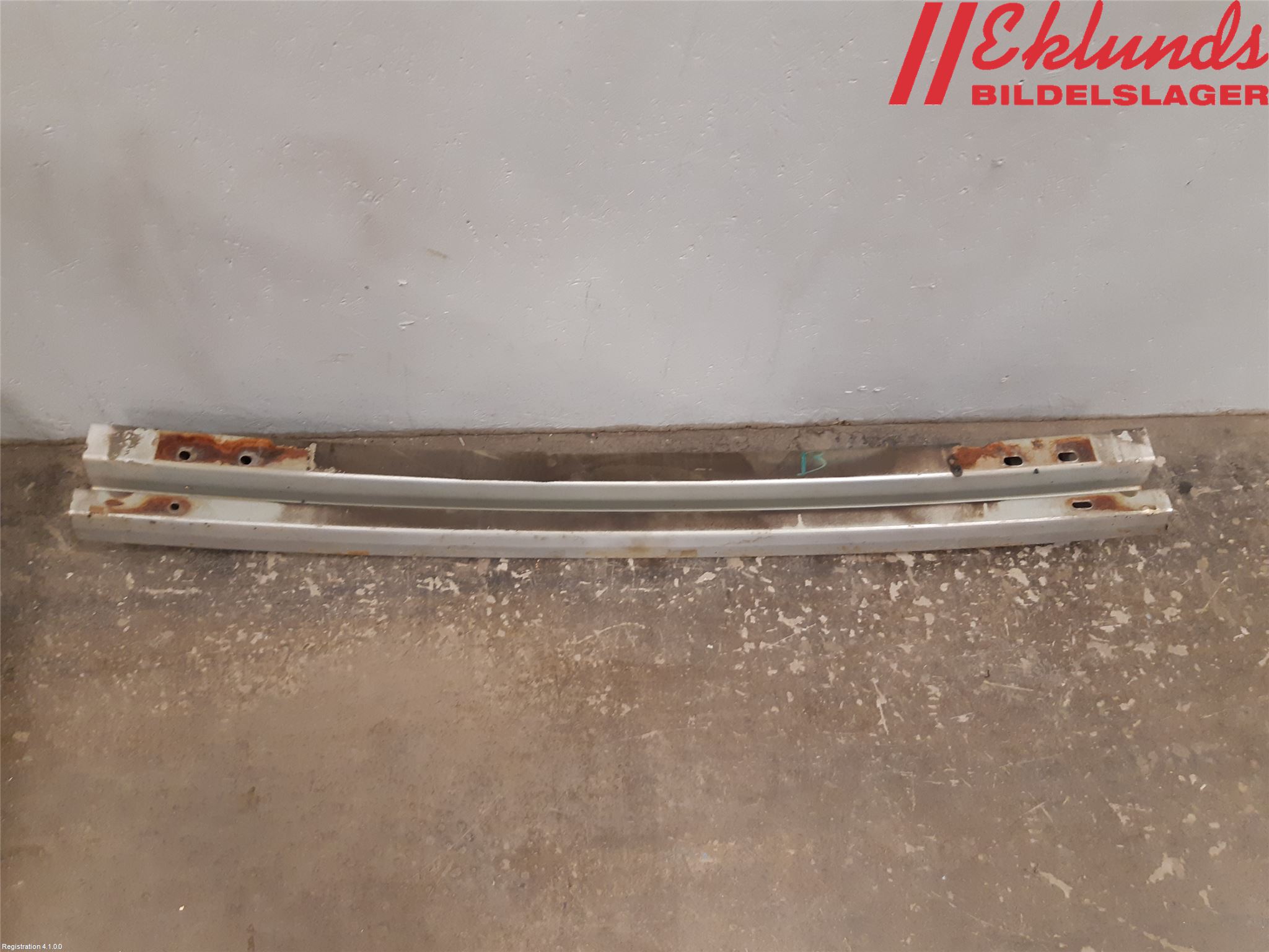 Chrysler CHR 300C Stötfångarbalk Bak