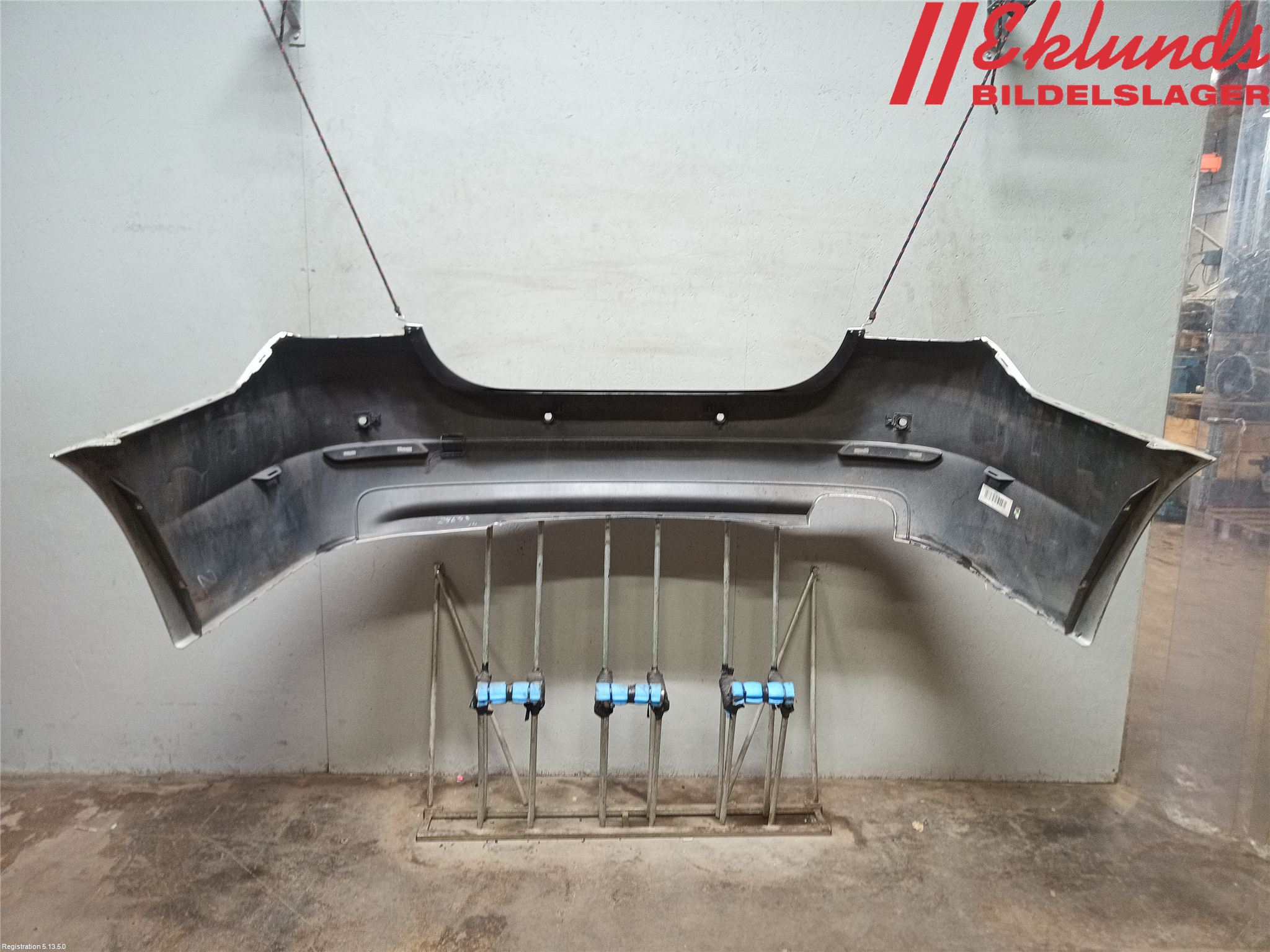 BMW 5 F10/F11/F18 09-17 Stötfångarbeklädnad Bak
