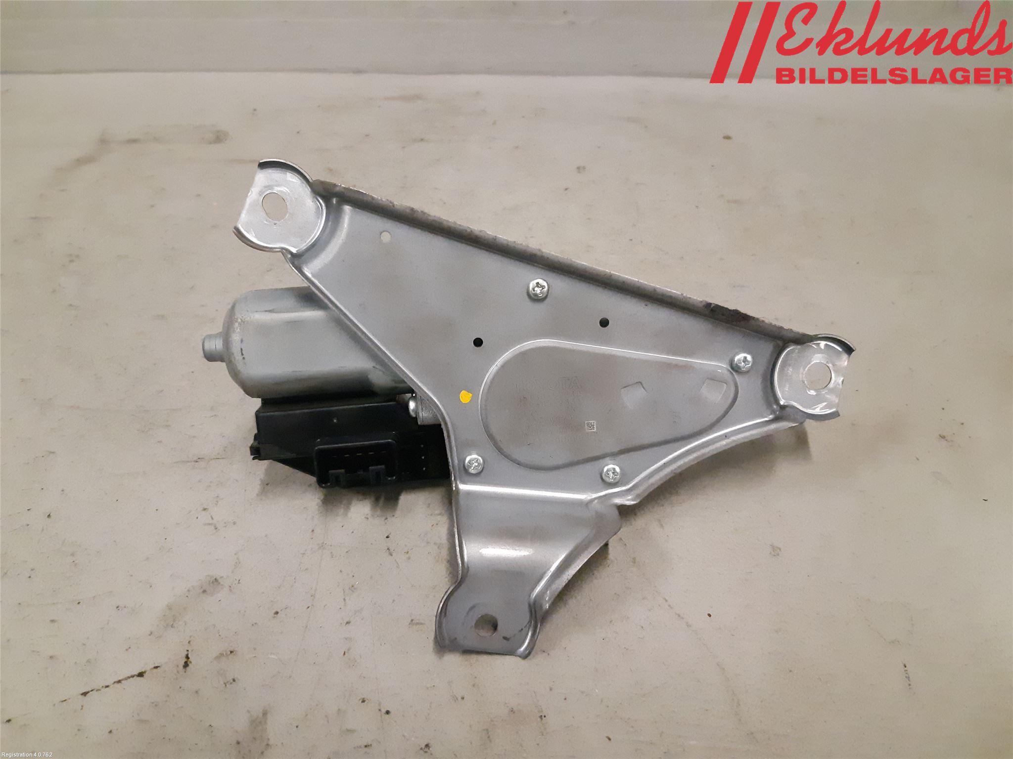 Toyota YARIS XP130 12-14 Torkarmotor Baklucka