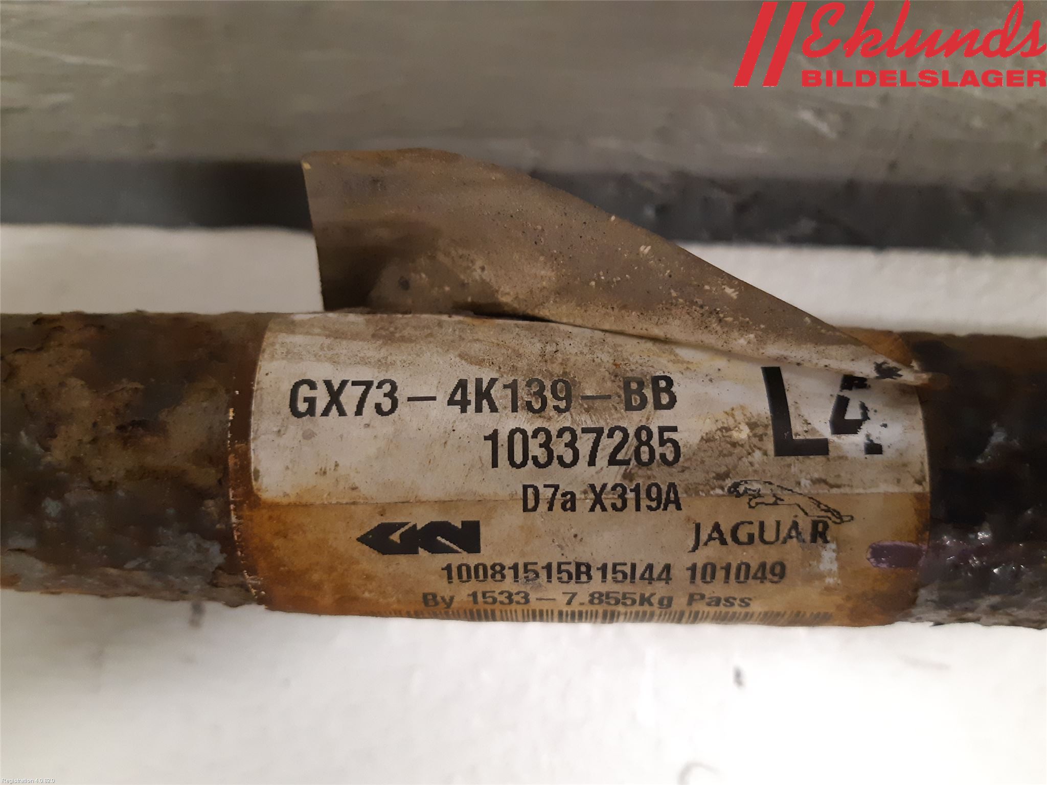 Jaguar XE (X760) 15-24 Drivaxel Bak Vänster