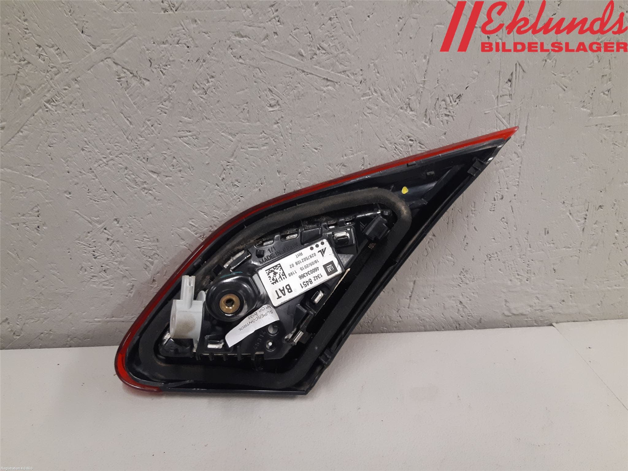 Opel CORSA E 15-19 Bakljus Lucka Vä