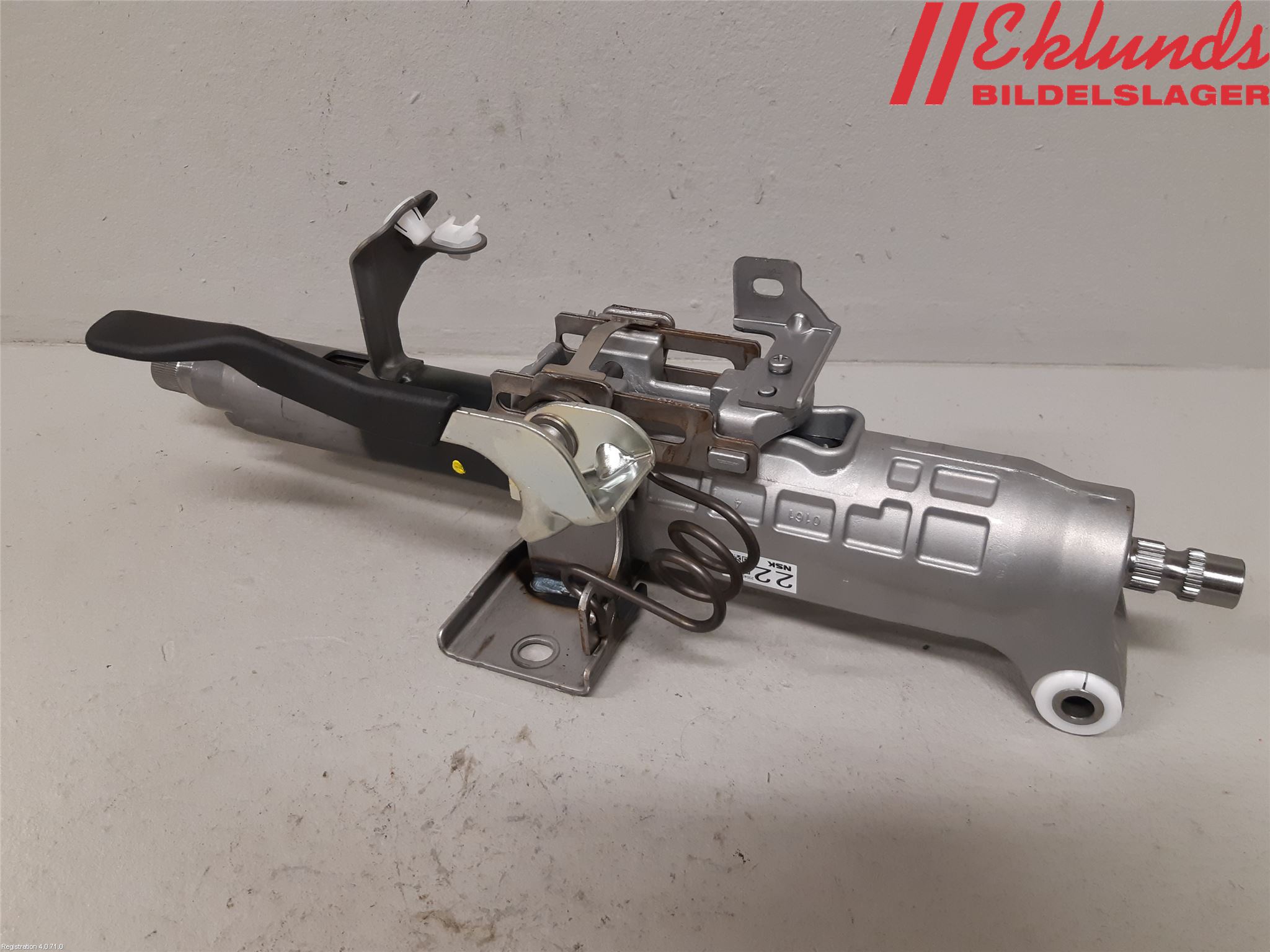 Toyota RAV4 19- Rattaxelagg Justerbart