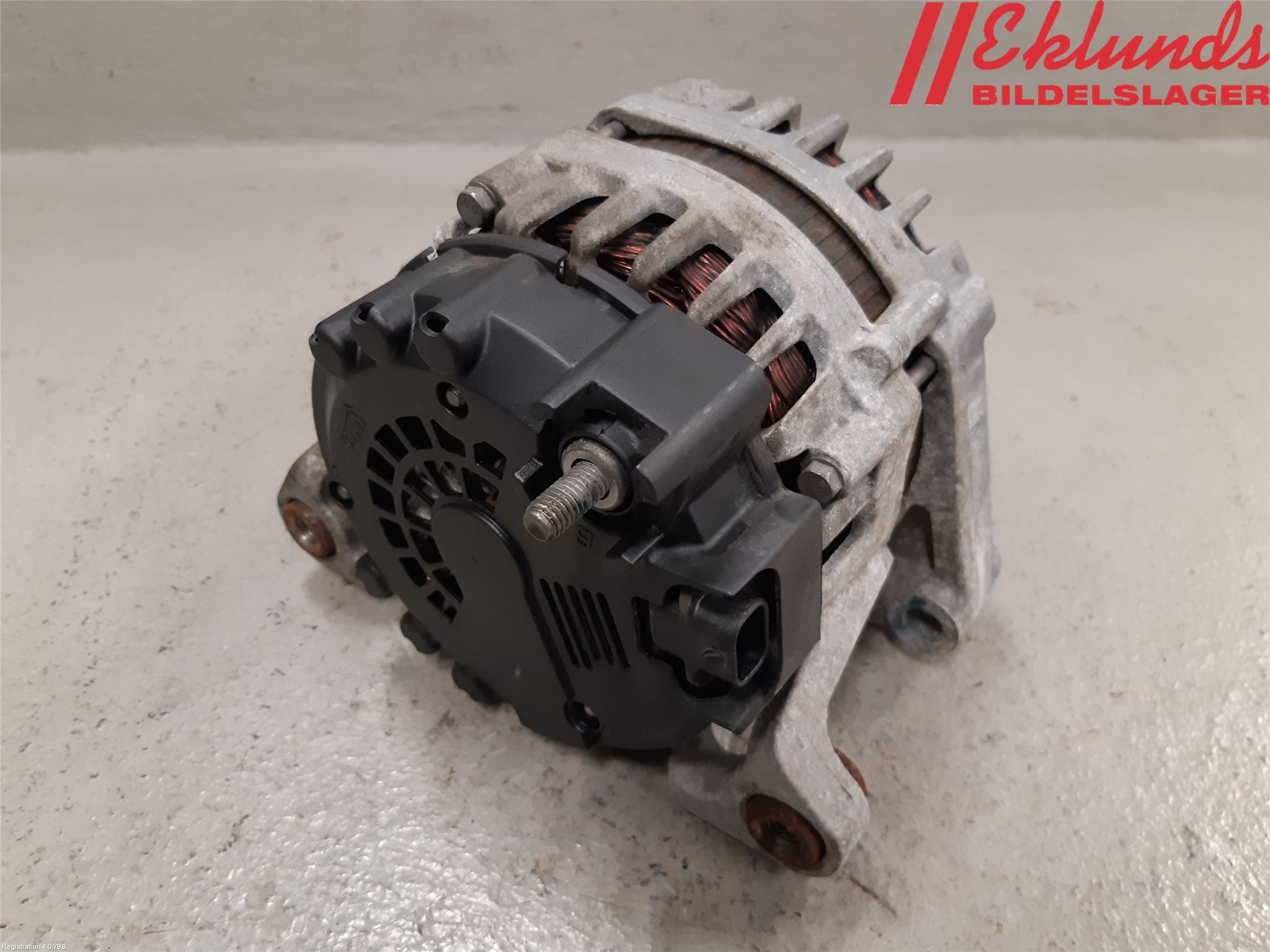 Opel ASTRA J 10-15 Generator