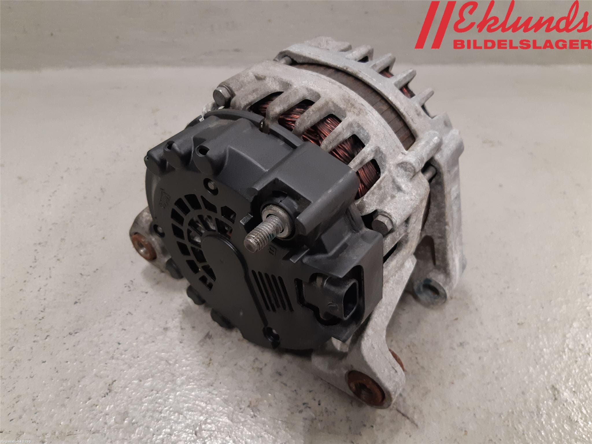 Opel ASTRA J 10-15 Generator