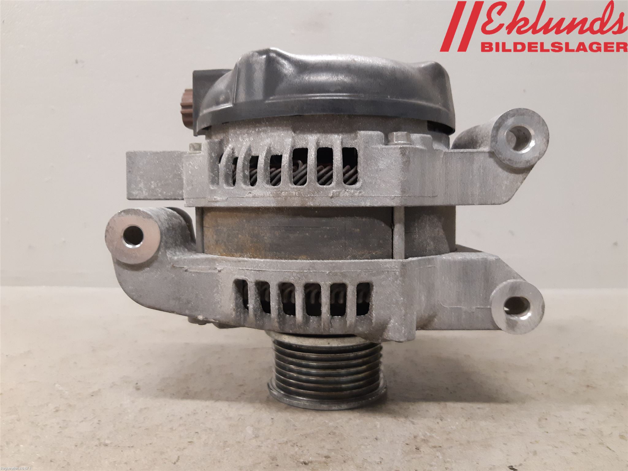 Toyota AVENSIS 09-15 Generator