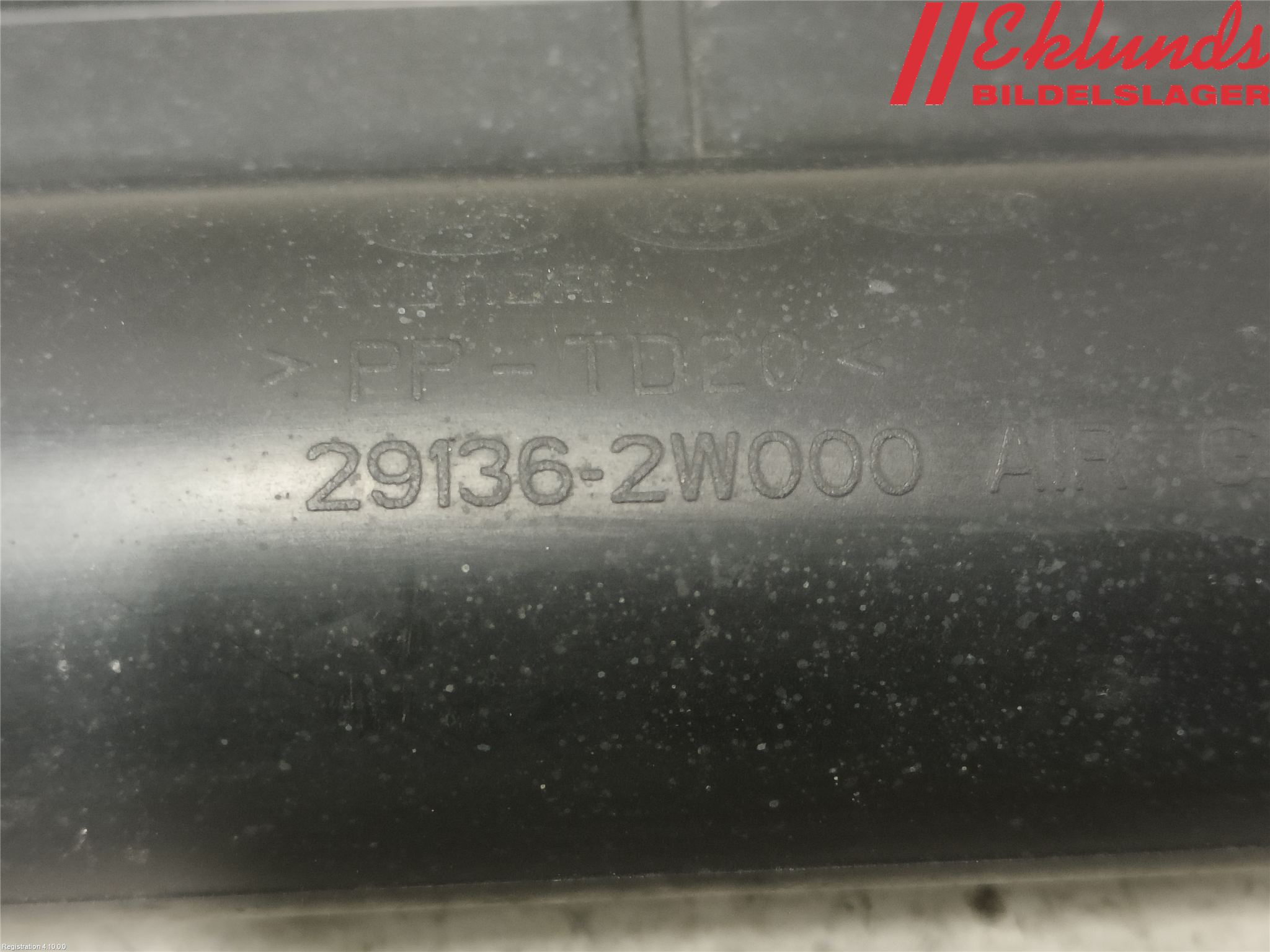 Hyundai SANTA FE 13-18 Deflektor Plåt-Plast Kylning