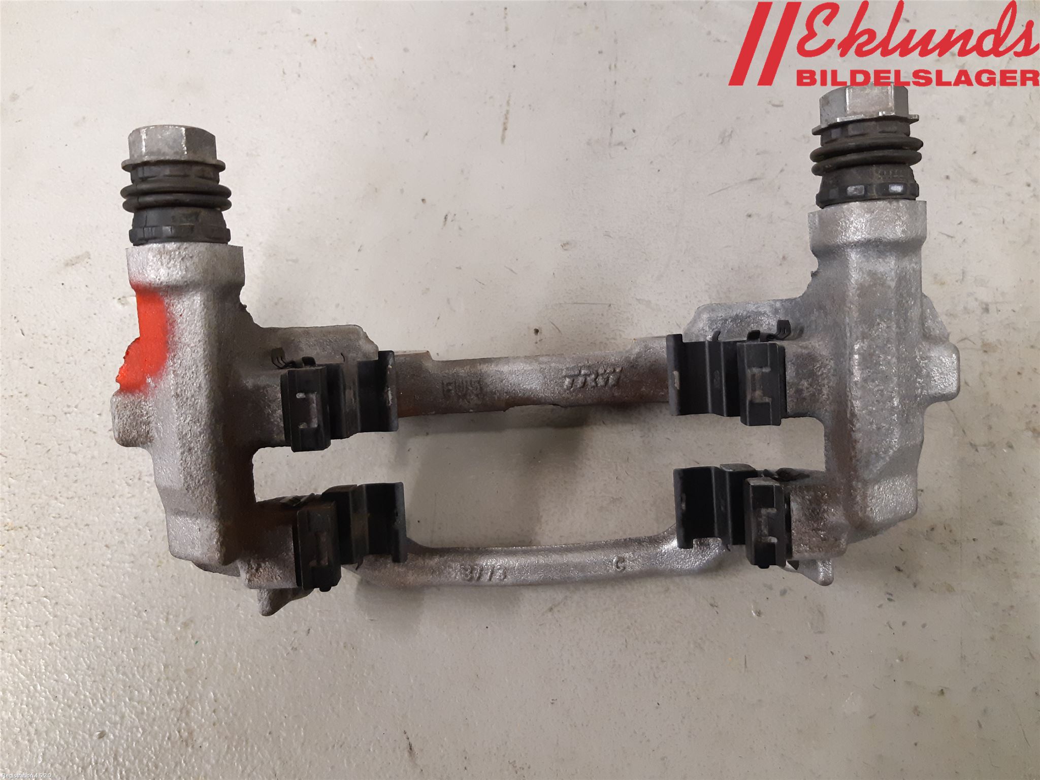 Toyota YARIS XP21 20- Bromsokshållare