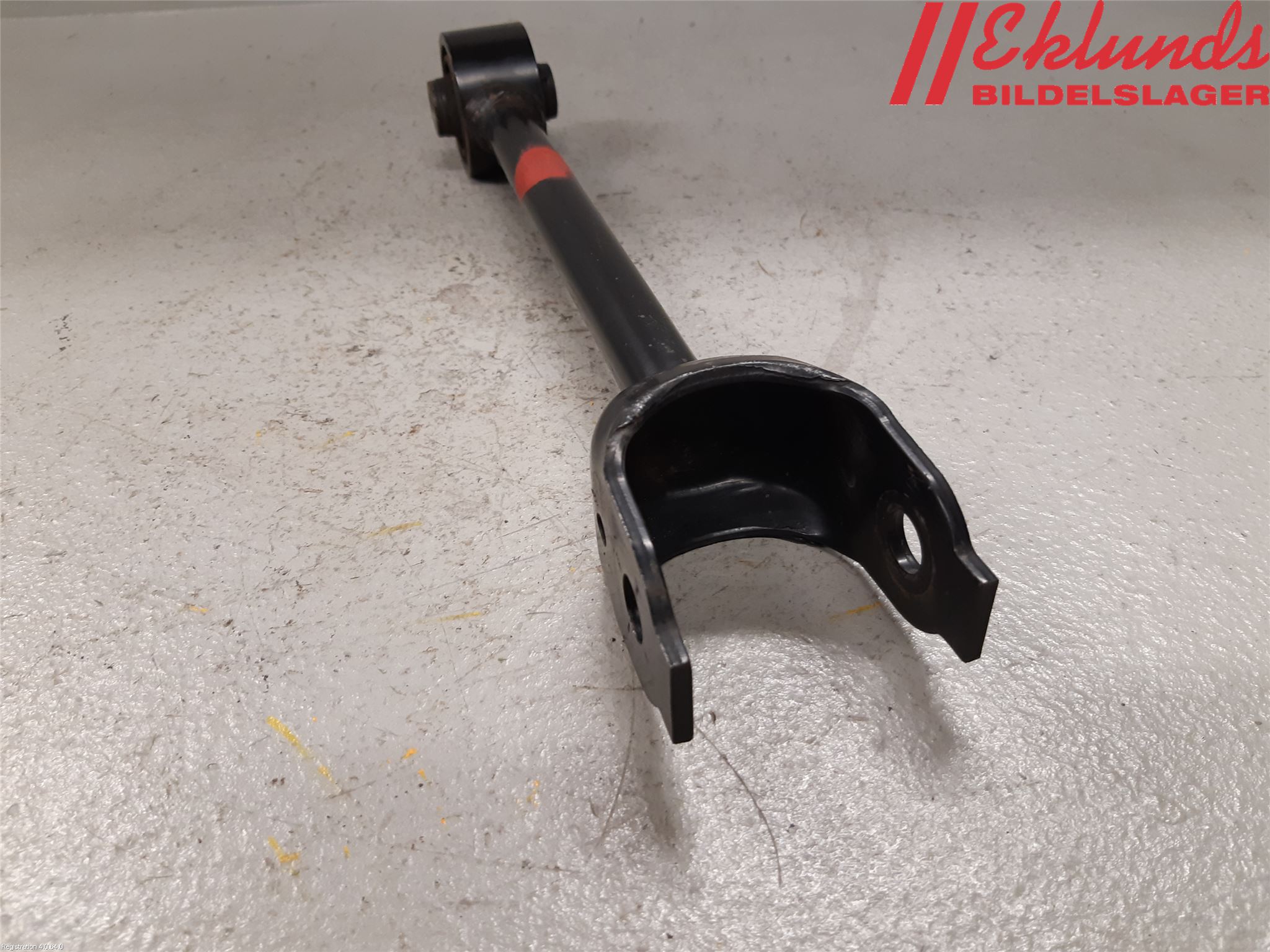 Lexus UX/300e 19- Bärarm Bak Vänster