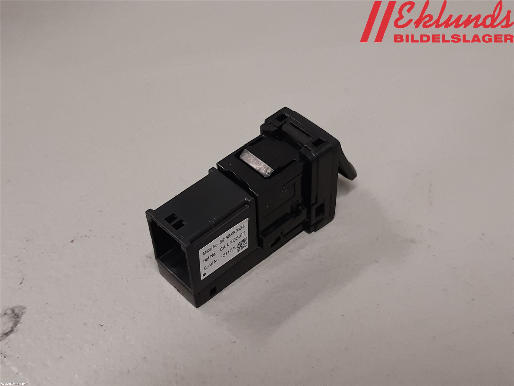 Toyota HILUX 16- Usb Connection