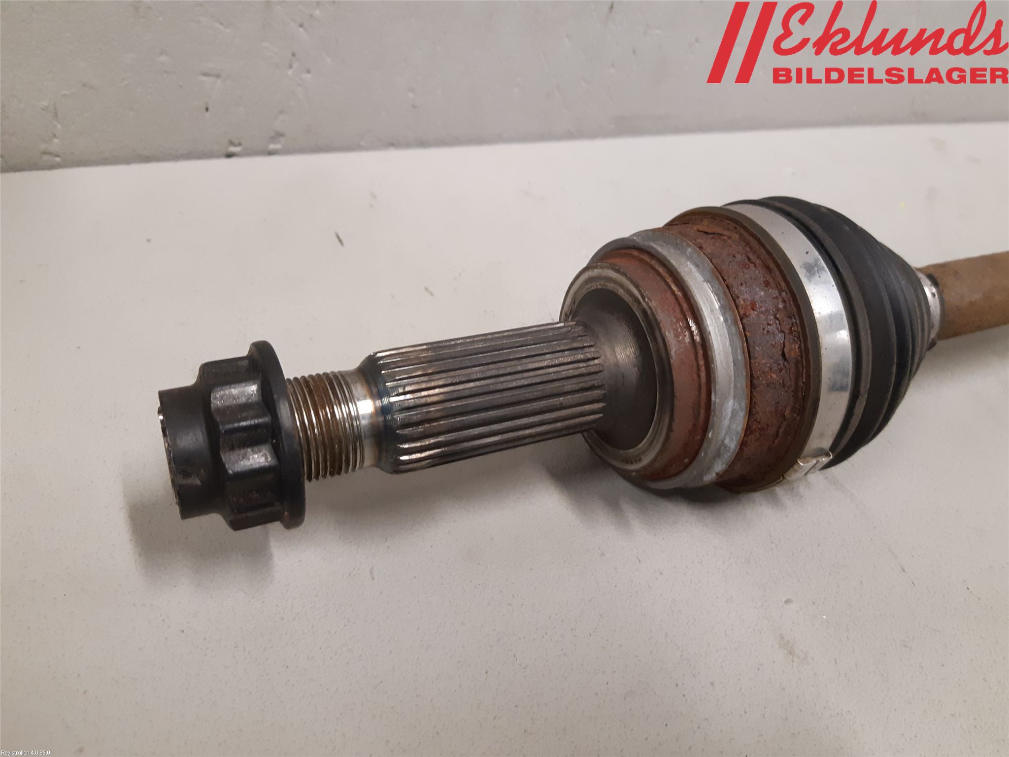 Toyota RAV4 13-18 Drivaxel Bak Vänster