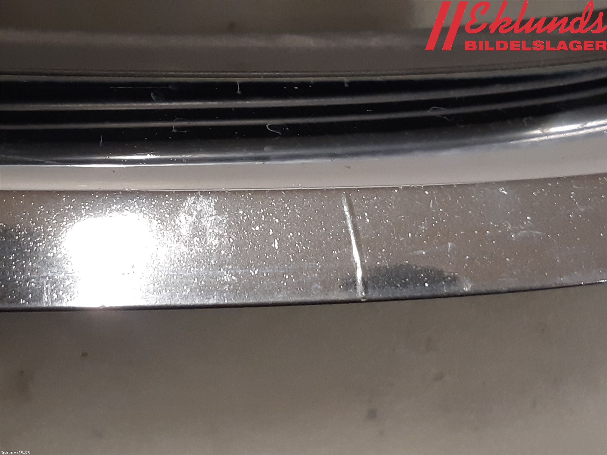 Saab 9-5     06-10 Grilldel Mitt