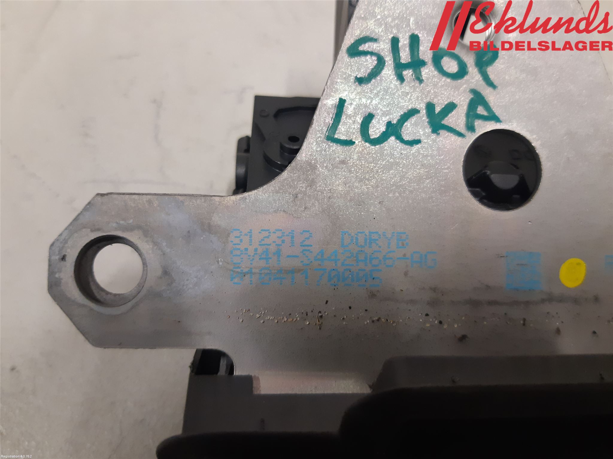 Ford KUGA 08-12 Låskista Baklucka