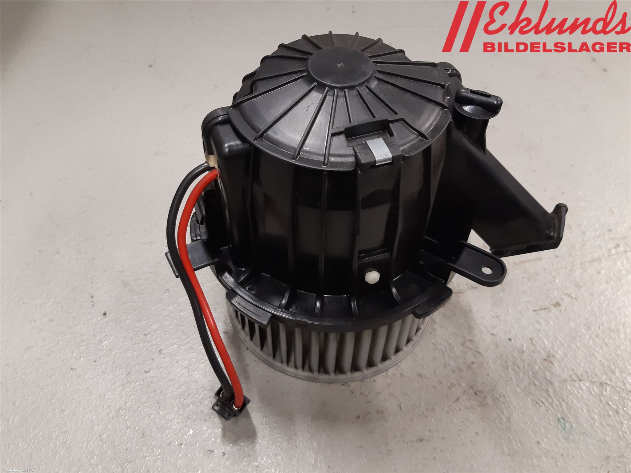 Audi A4 ALLROAD 09-16 Värmefläkt