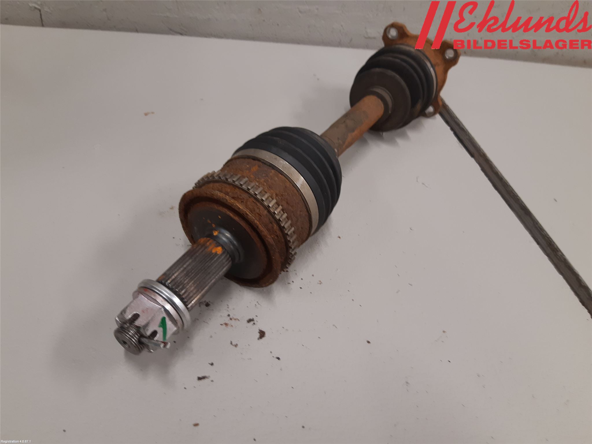 Mitsubishi L200 16-23 Drivaxel Fram Höger