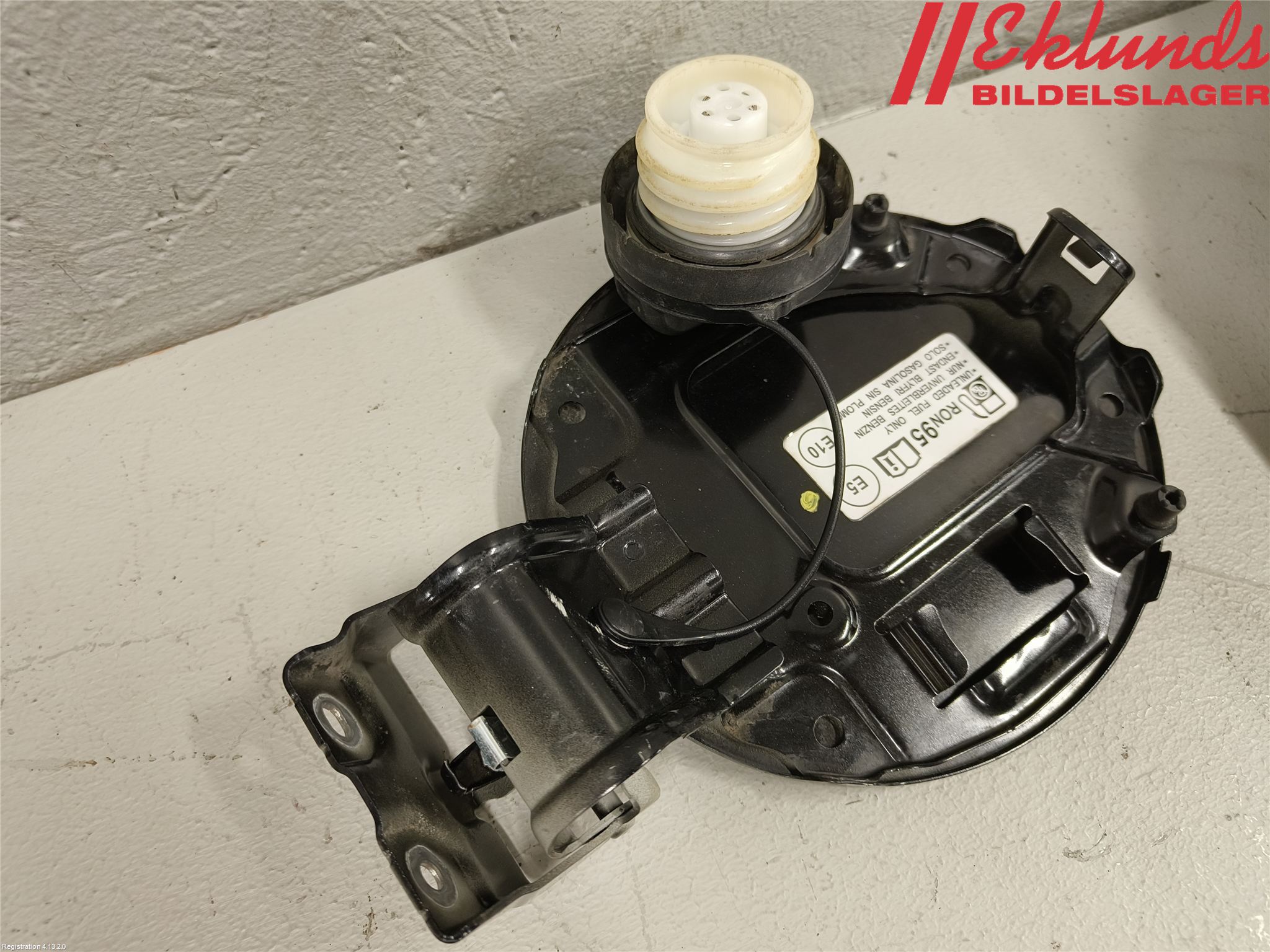 Suzuki SWIFT 17-24 Tanklucka
