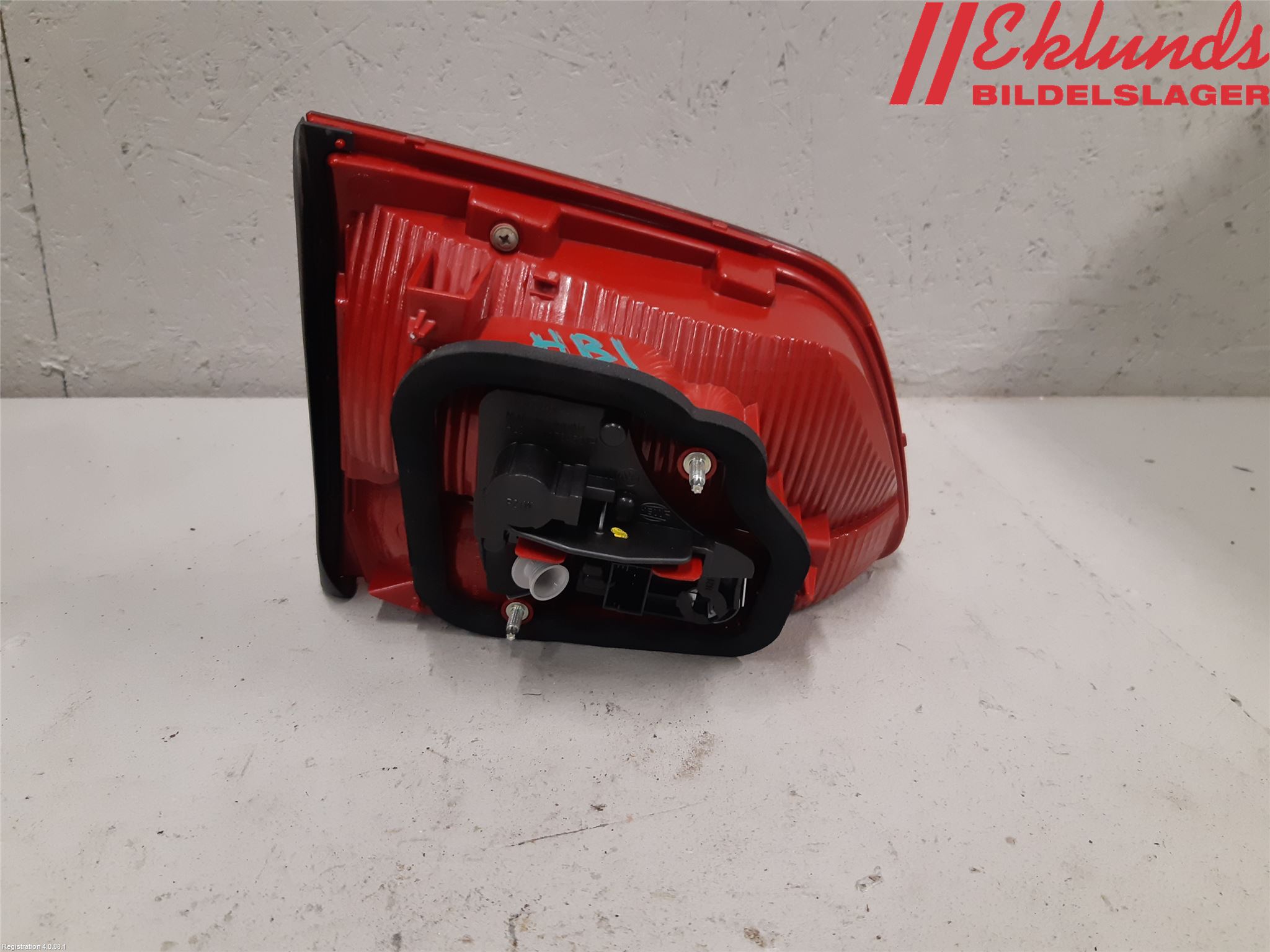 Volkswagen VW TOURAN 10-15 Bakljus Lucka Hö