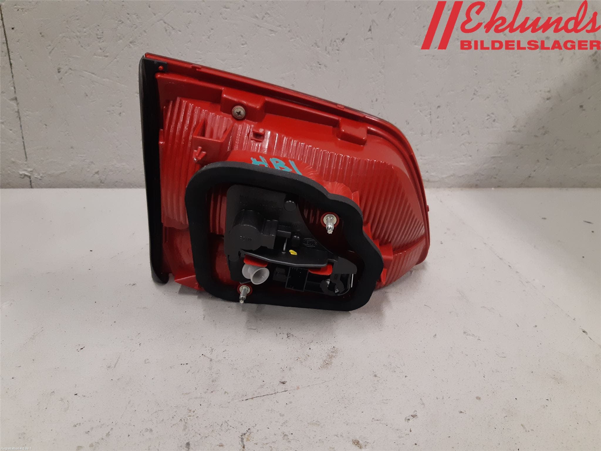 Volkswagen VW TOURAN 10-15 Bakljus Lucka Hö