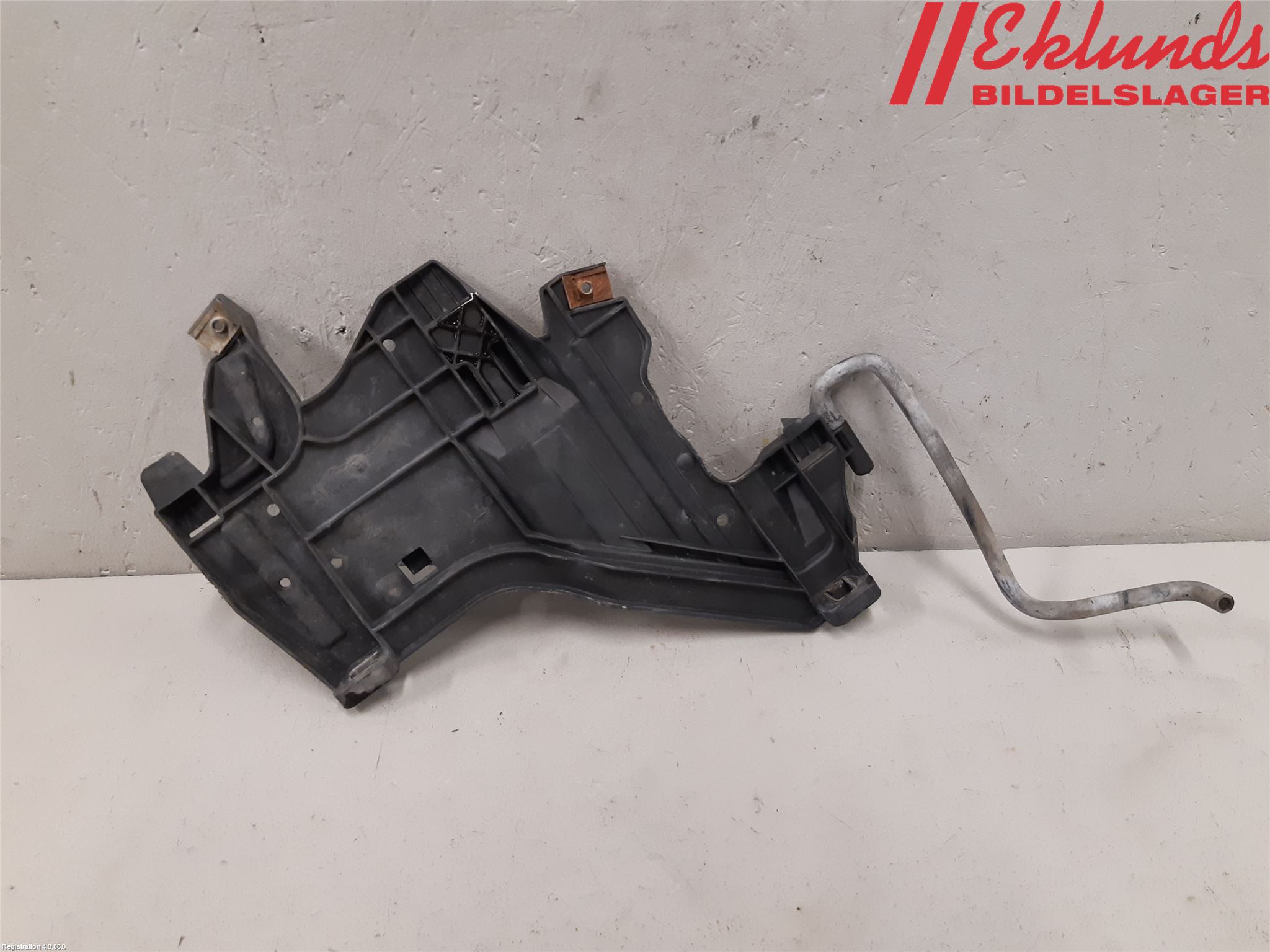 Audi A4/S4 08-11 Strålkast Fästsarg