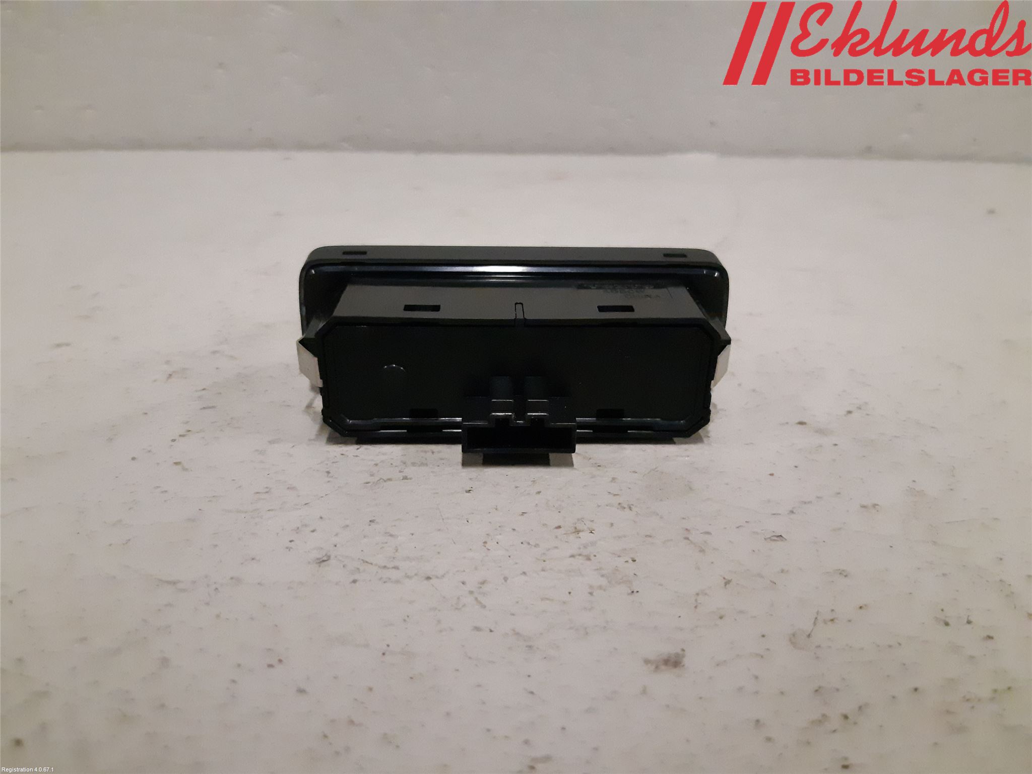 Volvo XC90/RECHARGE 16- Strömställare Baklucka