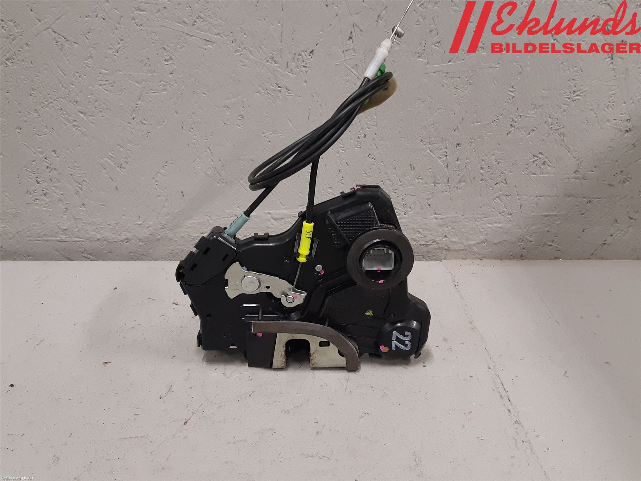 Toyota HILUX 05-16 Låskista-Dörrlås