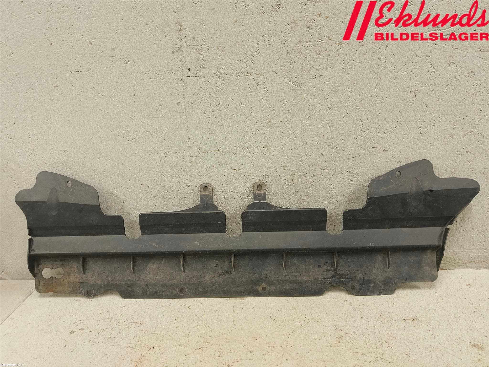 Ford TRANSIT SKÅP/BUSS 14-22 Deflektor Plåt-Plast Kylning