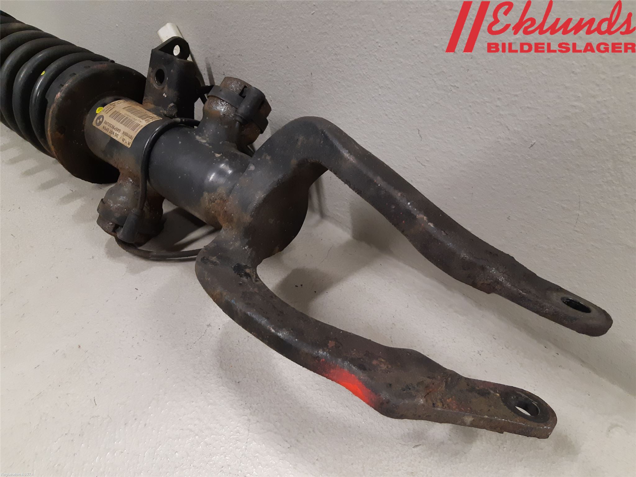 BMW 7 F01/02/03/04 09-15 Fjäderben Fram Vänster