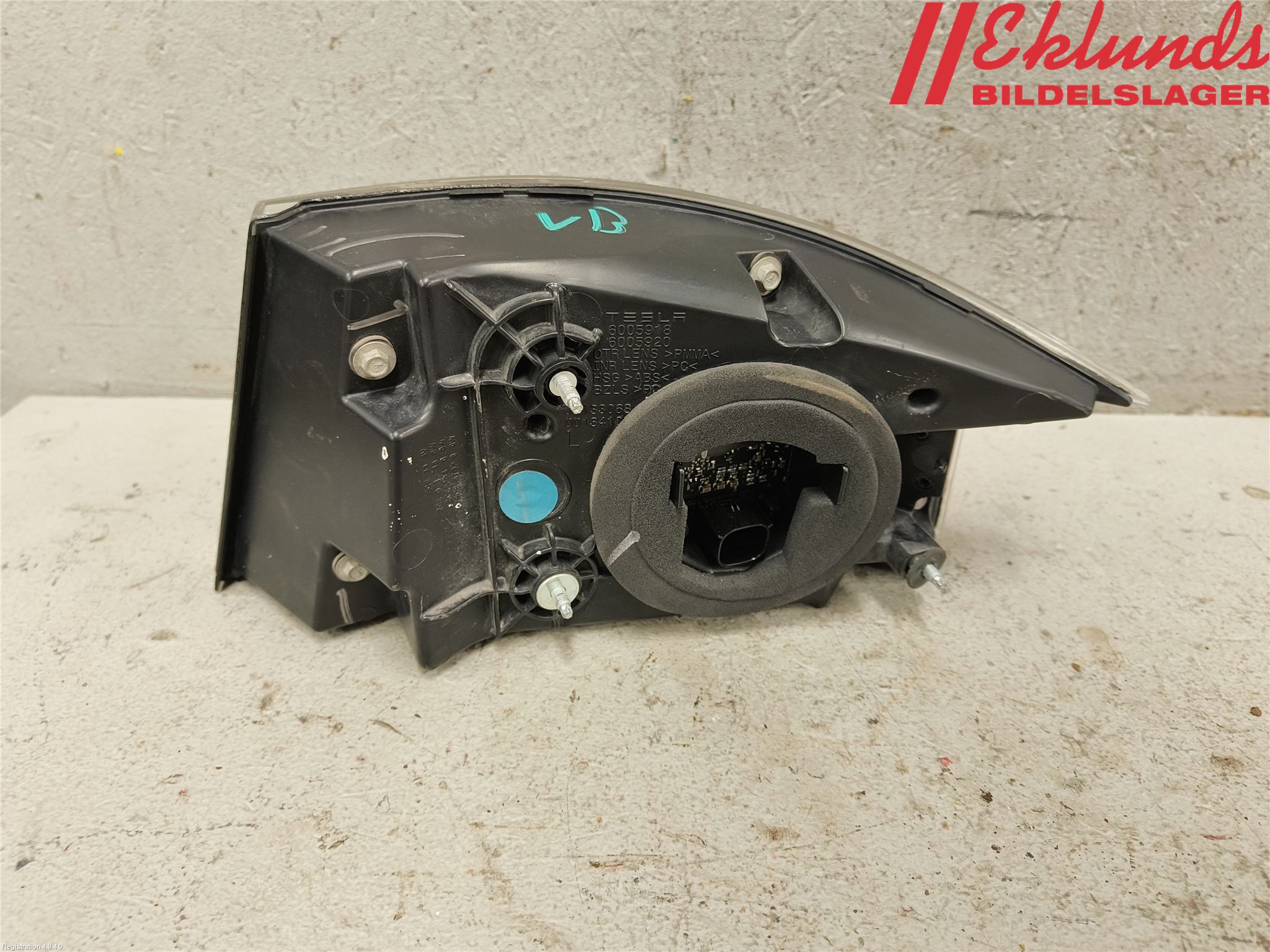 Tesla MODEL S 13- Bakljus Vänster