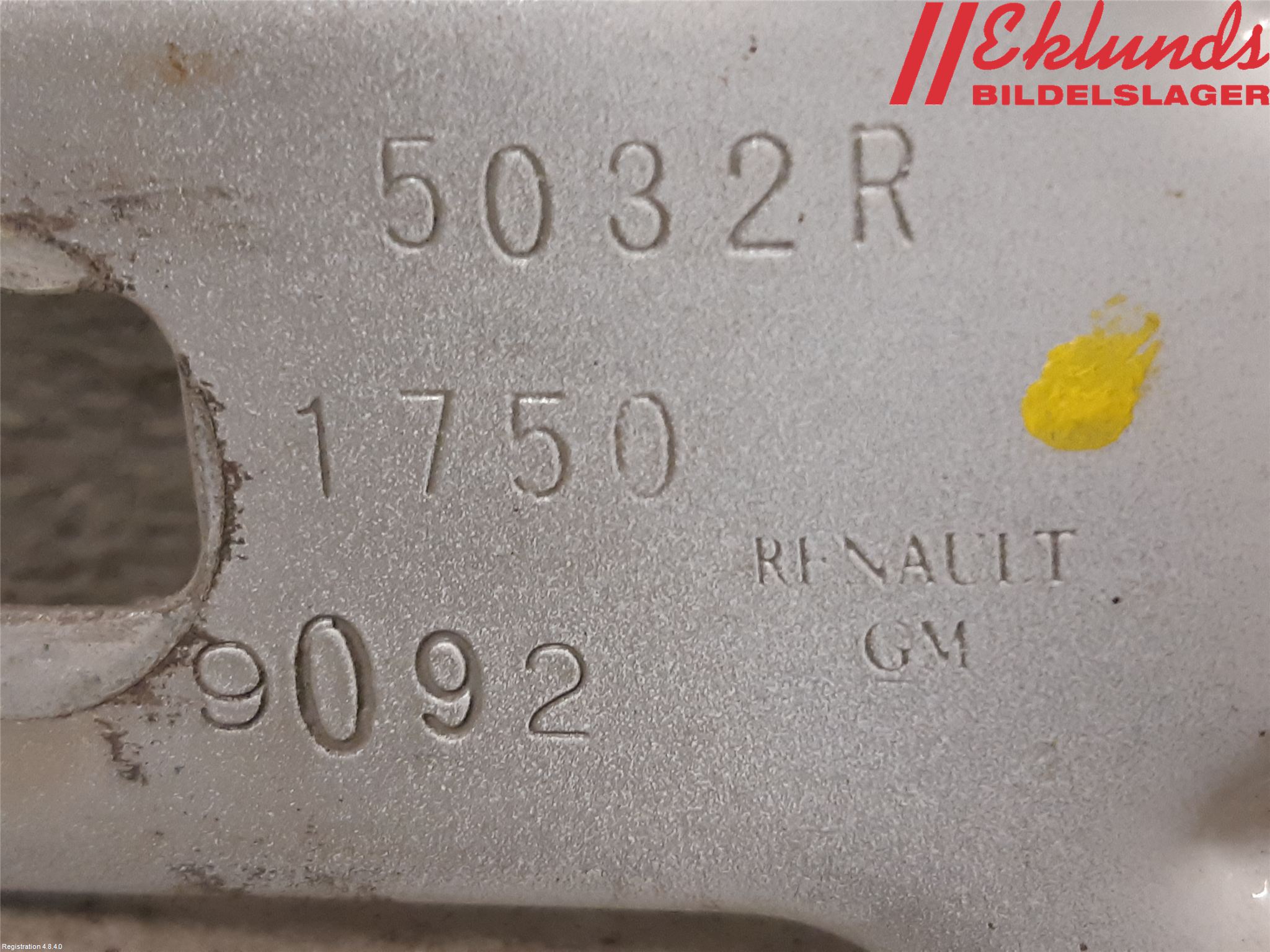 Fiat TALENTO 16- Skärmfäste Fram Hö