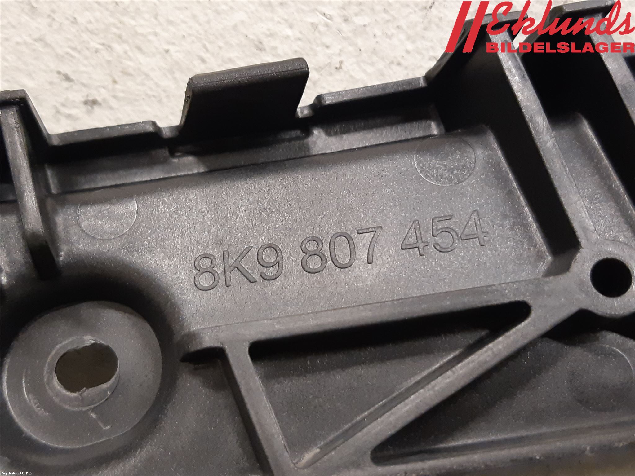 Audi A4/S4 08-11 Stötfångarfäste Bak Hö