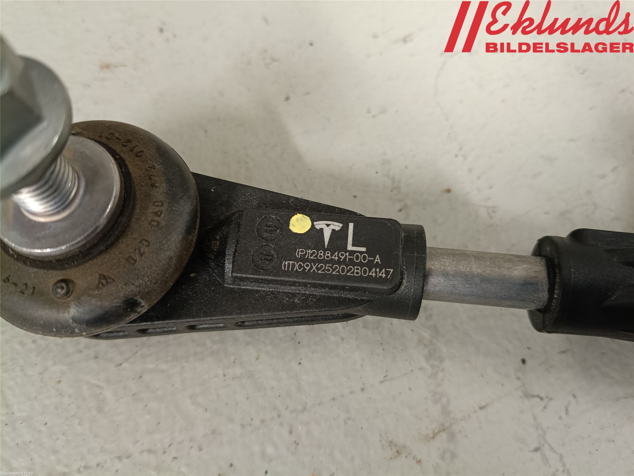 Tesla MODEL Y 21- Krängningshämmarstag Bak