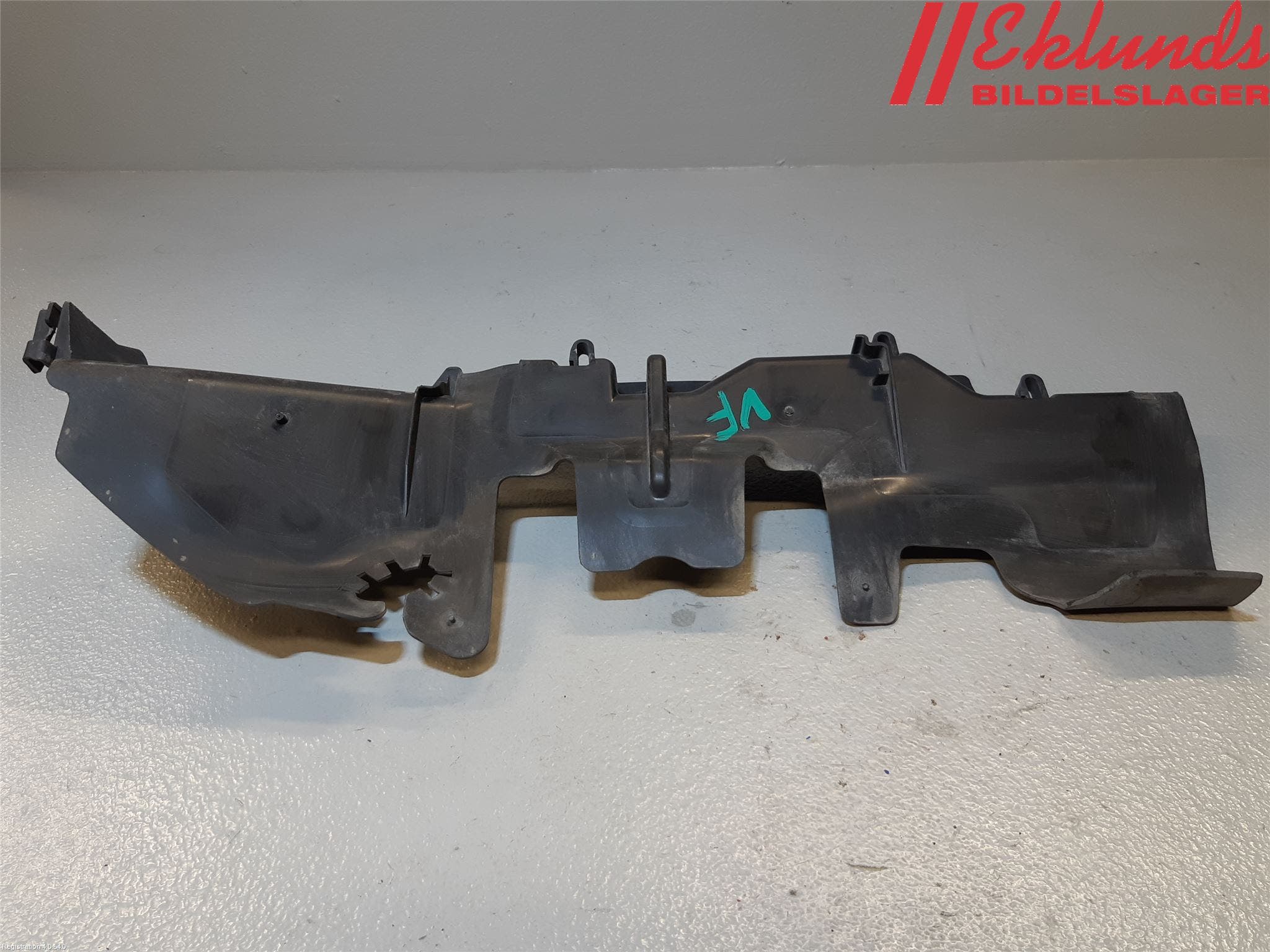 Volkswagen VW PASSAT 05-11 Deflektor Plåt-Plast Kylning