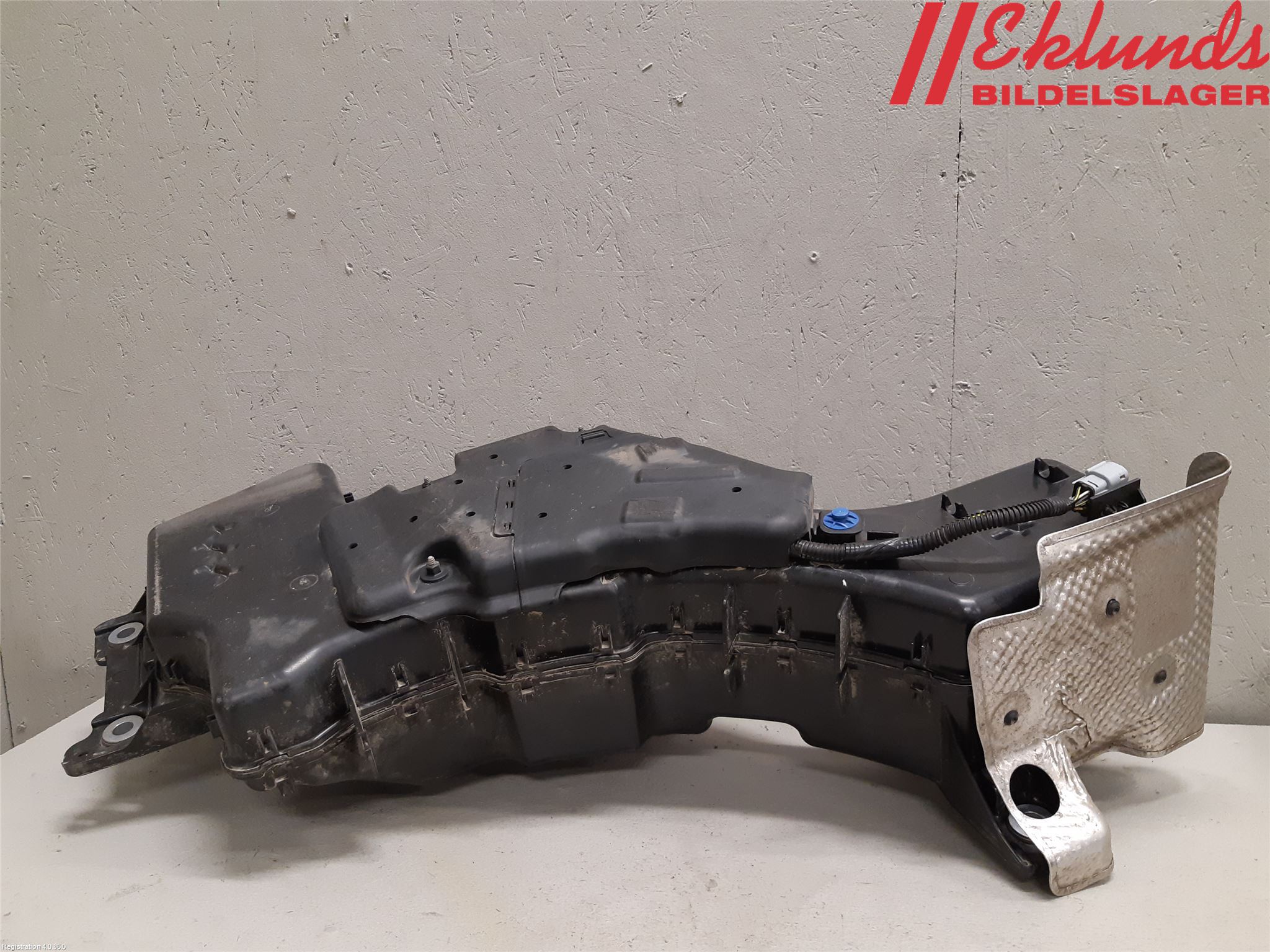 Ford TRANSIT/TOURNEO CUSTOM 13-24 Adblue Tank