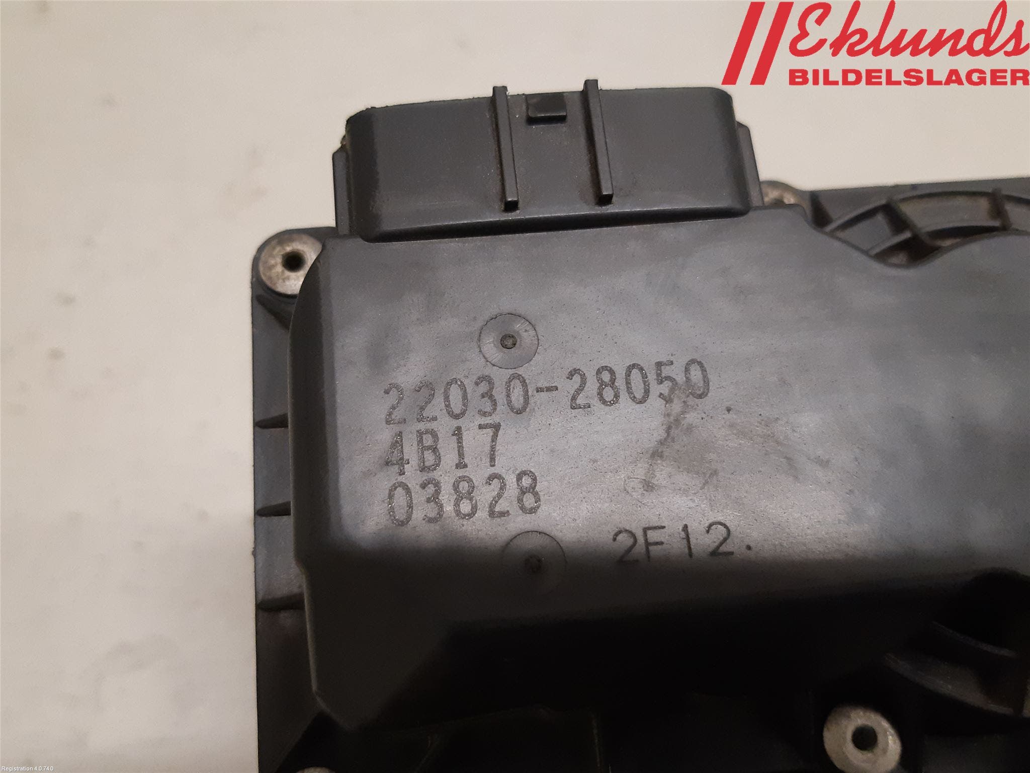 Toyota AVENSIS 03-06 Injspjällhus