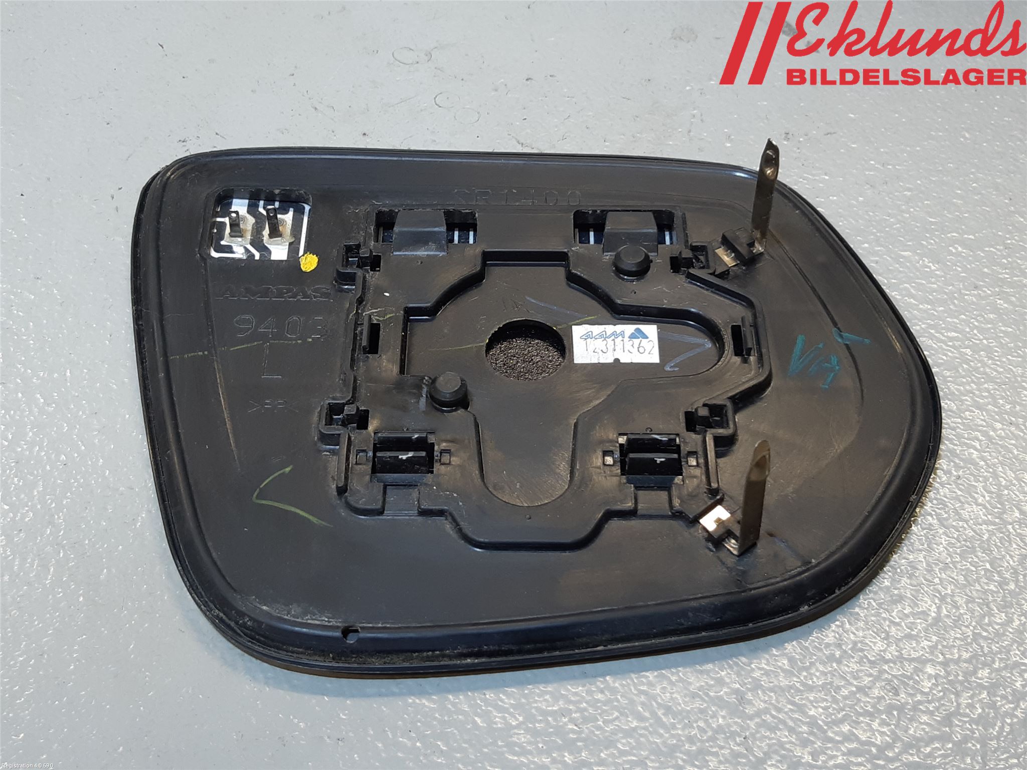 Isuzu D-MAX Spegelglas Vä