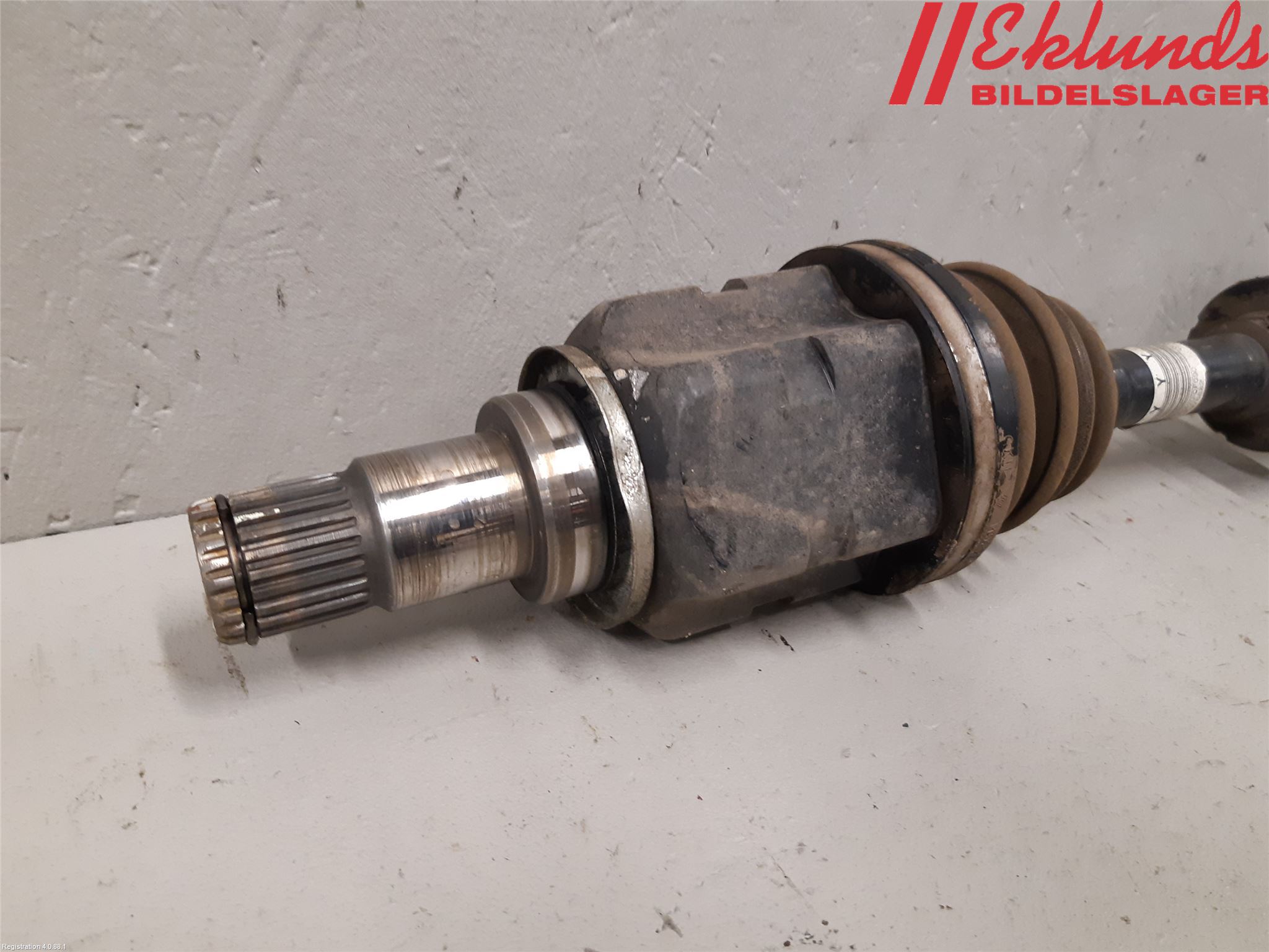 Toyota VERSO 09-18 Drivaxel Fram Vänster