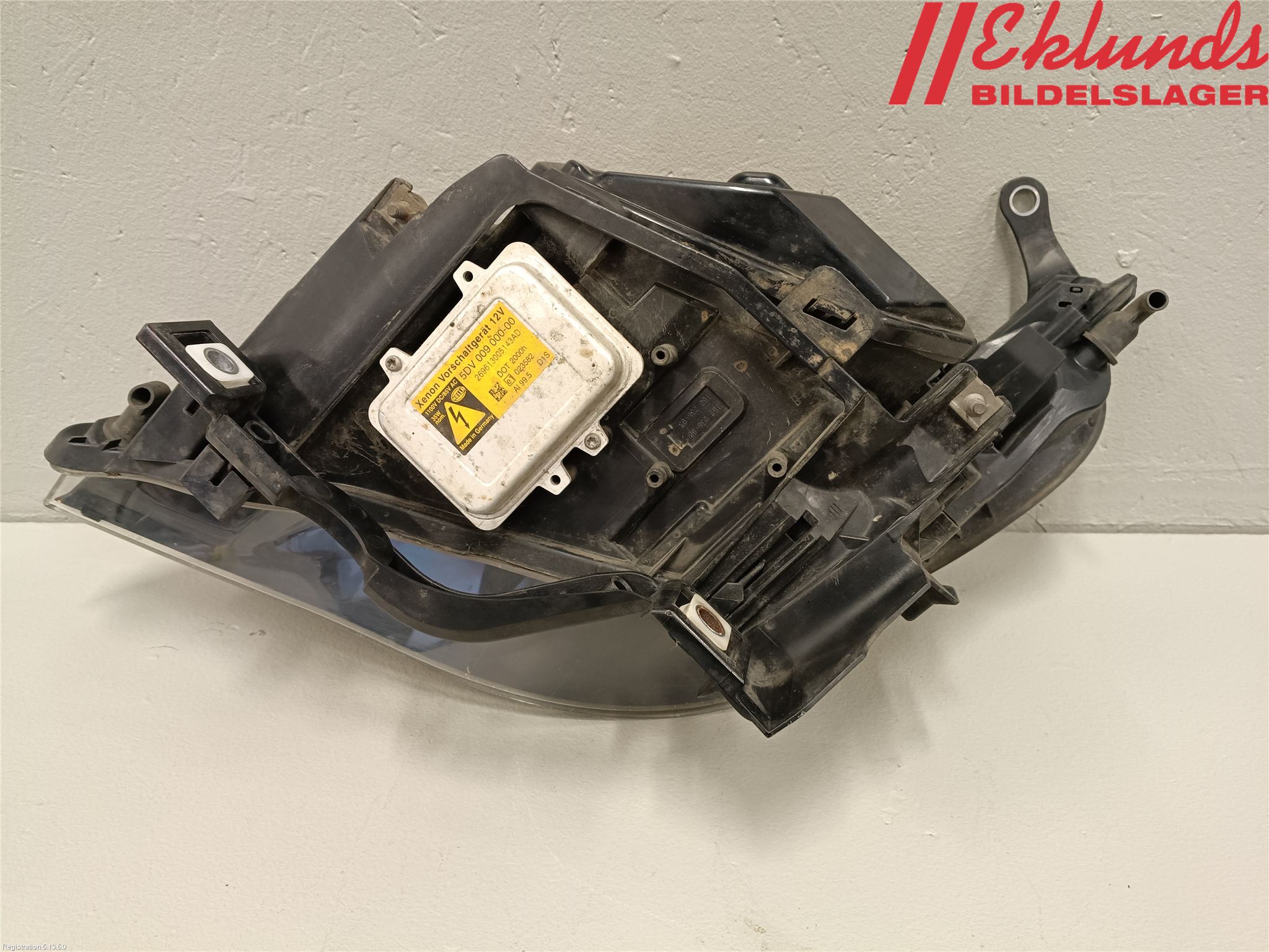 BMW 5 E60/61 Sed/Tou 02-10 Strålkastare Höger