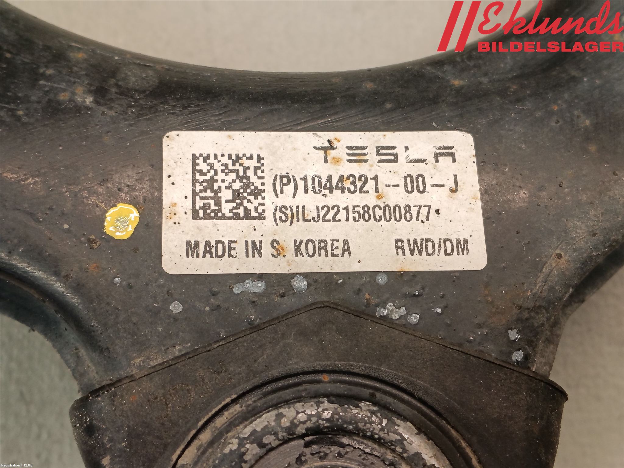Tesla MODEL 3 17- Bärarm Fram Övre Vä