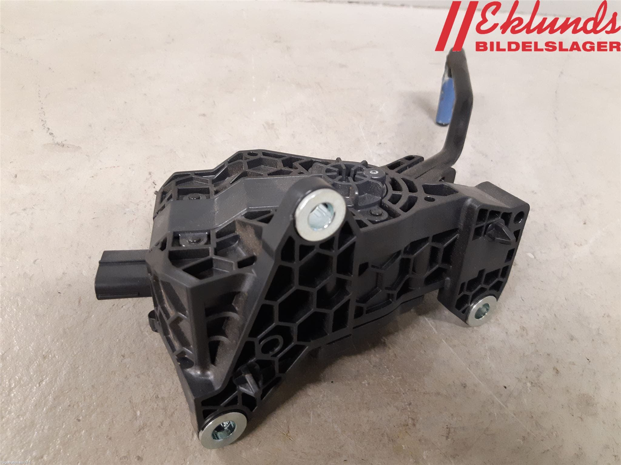 Toyota RAV4 19- Gasreglage