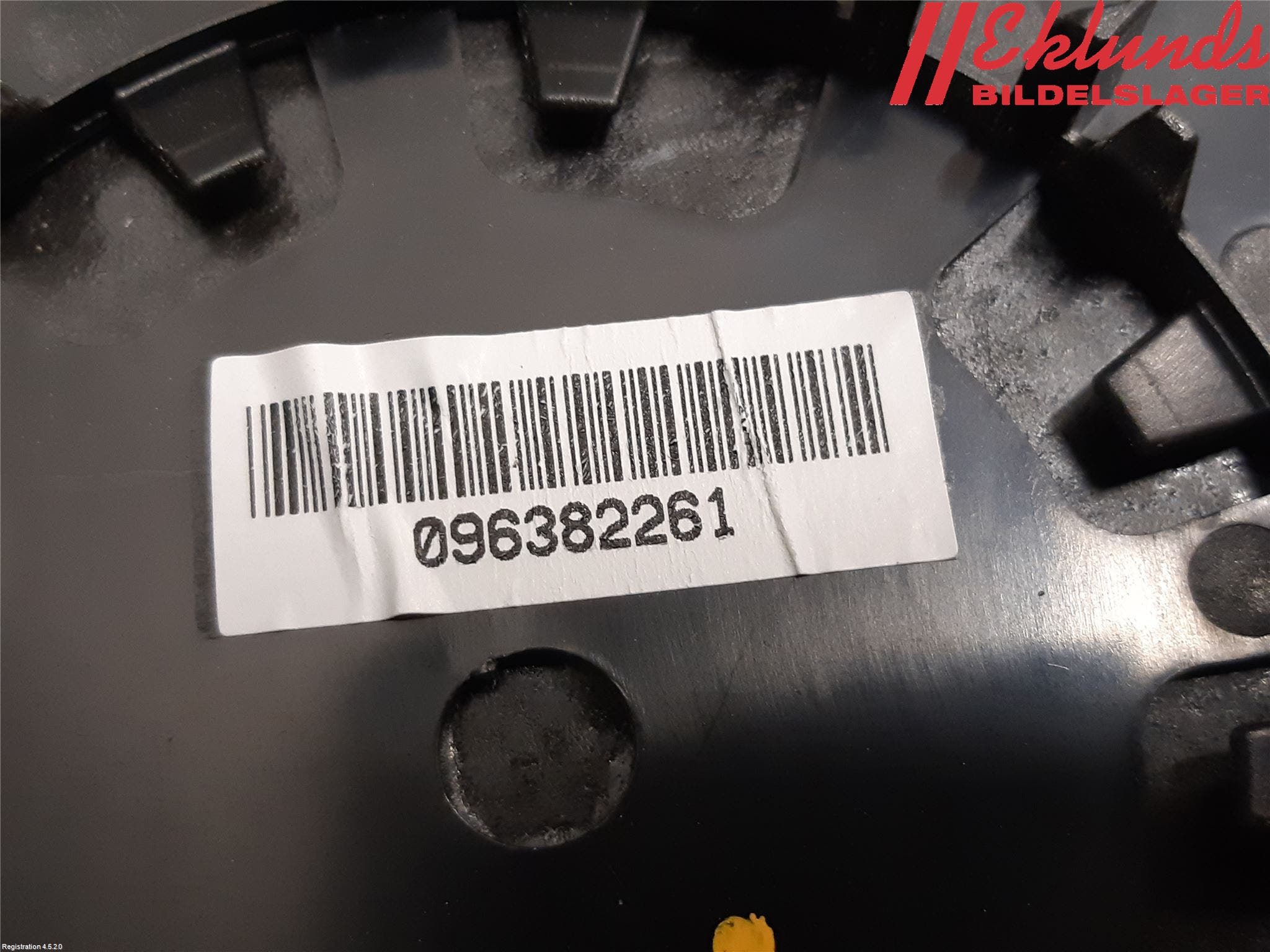 BMW 5 F10/F11/F18 09-17 Spegelglas Hö