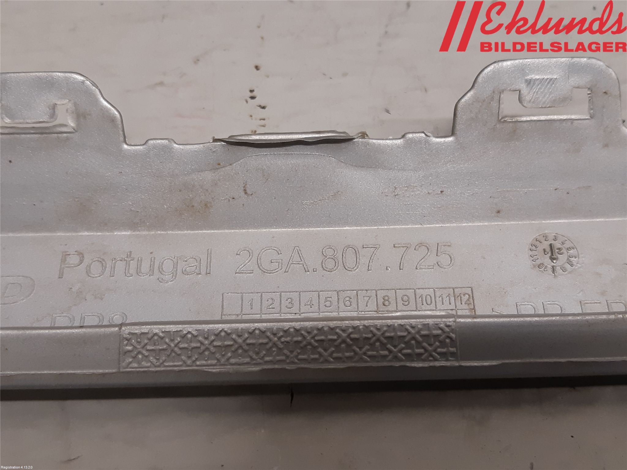 Volkswagen VW T-ROC 18- Stöt Utfyllnad-List-Grill