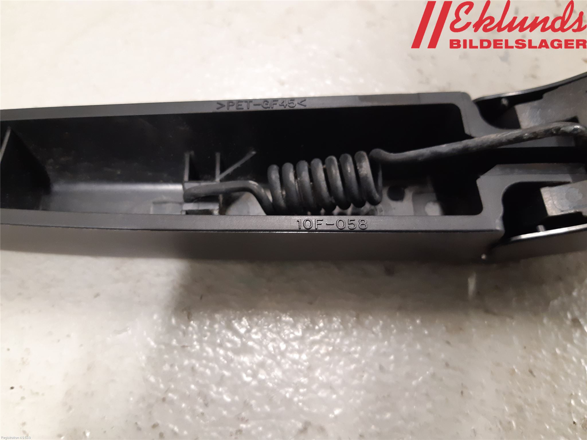 Mazda 2 (DE) 08-15 Torkararm-Bakruta