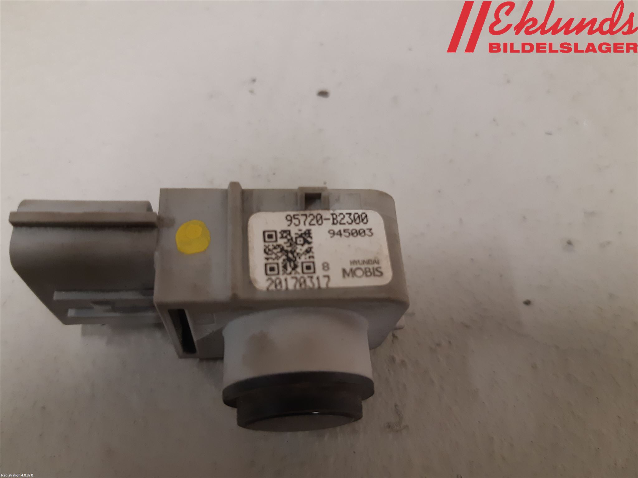 Kia SOUL 09- Parkeringshjälp Backsensor
