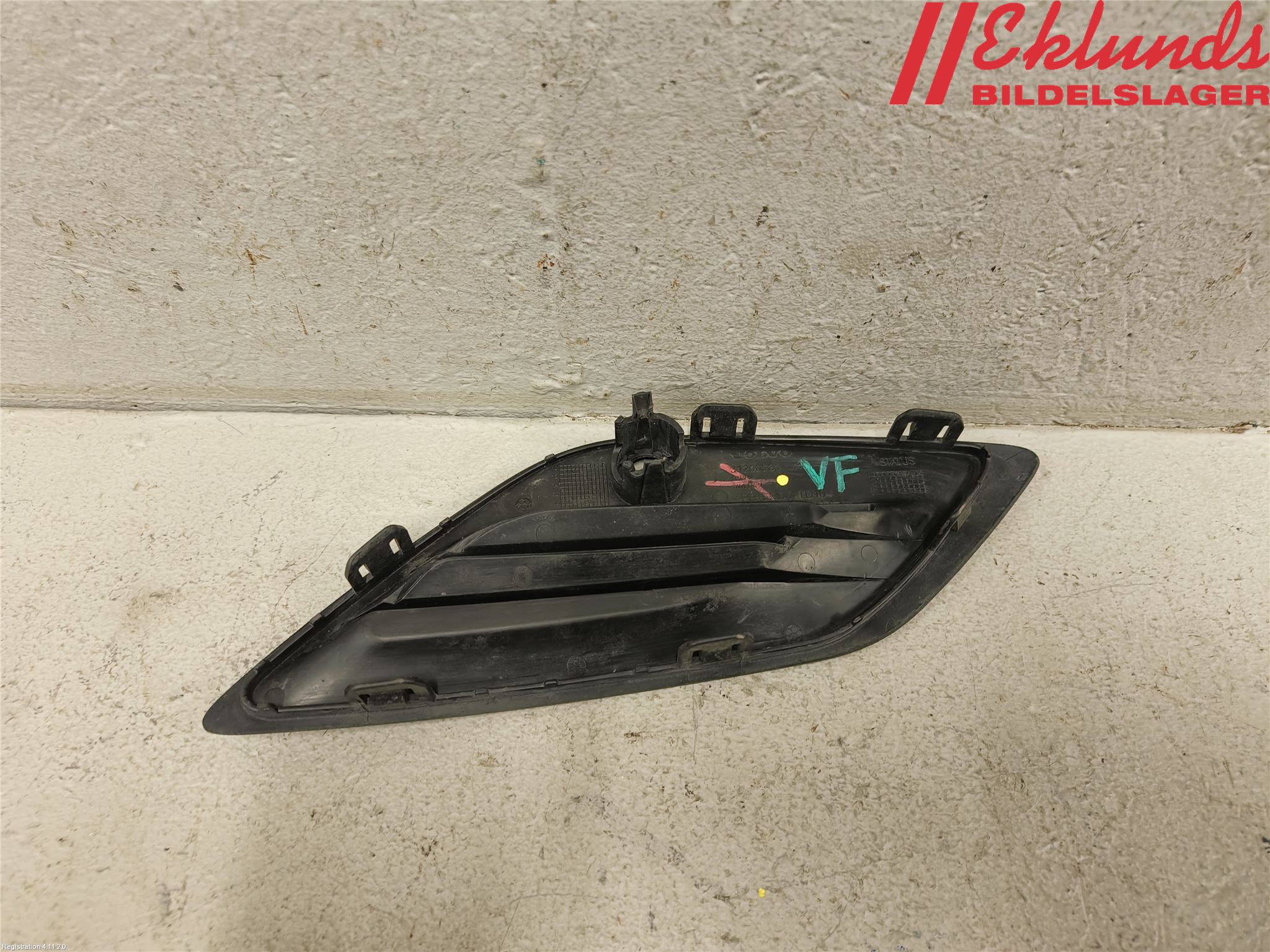 Volvo V60 11-13 Grilldel Vänster