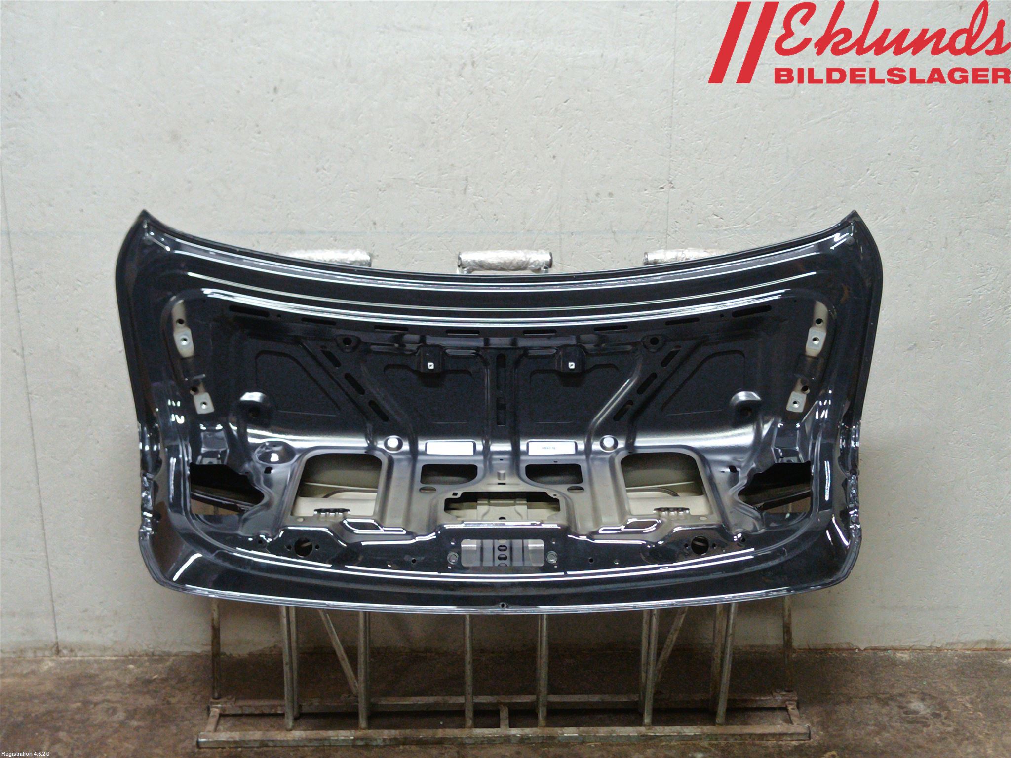 BMW 3 F30/F31/F80 12-19 Baklucka (Ej Med Ruta)